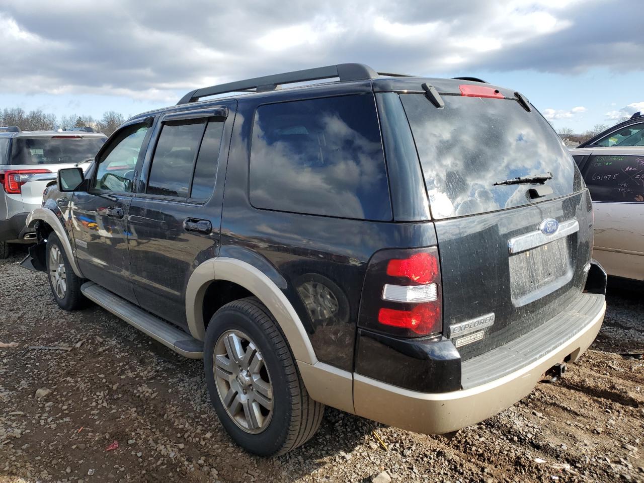 2008 Ford Explorer - Image 2