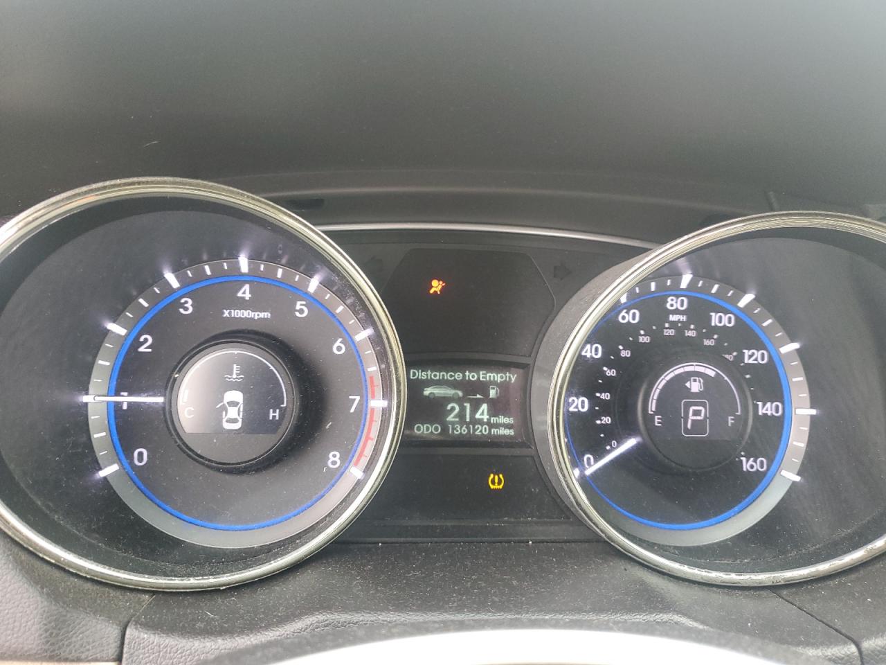 2011 Hyundai Sonata - Image 9