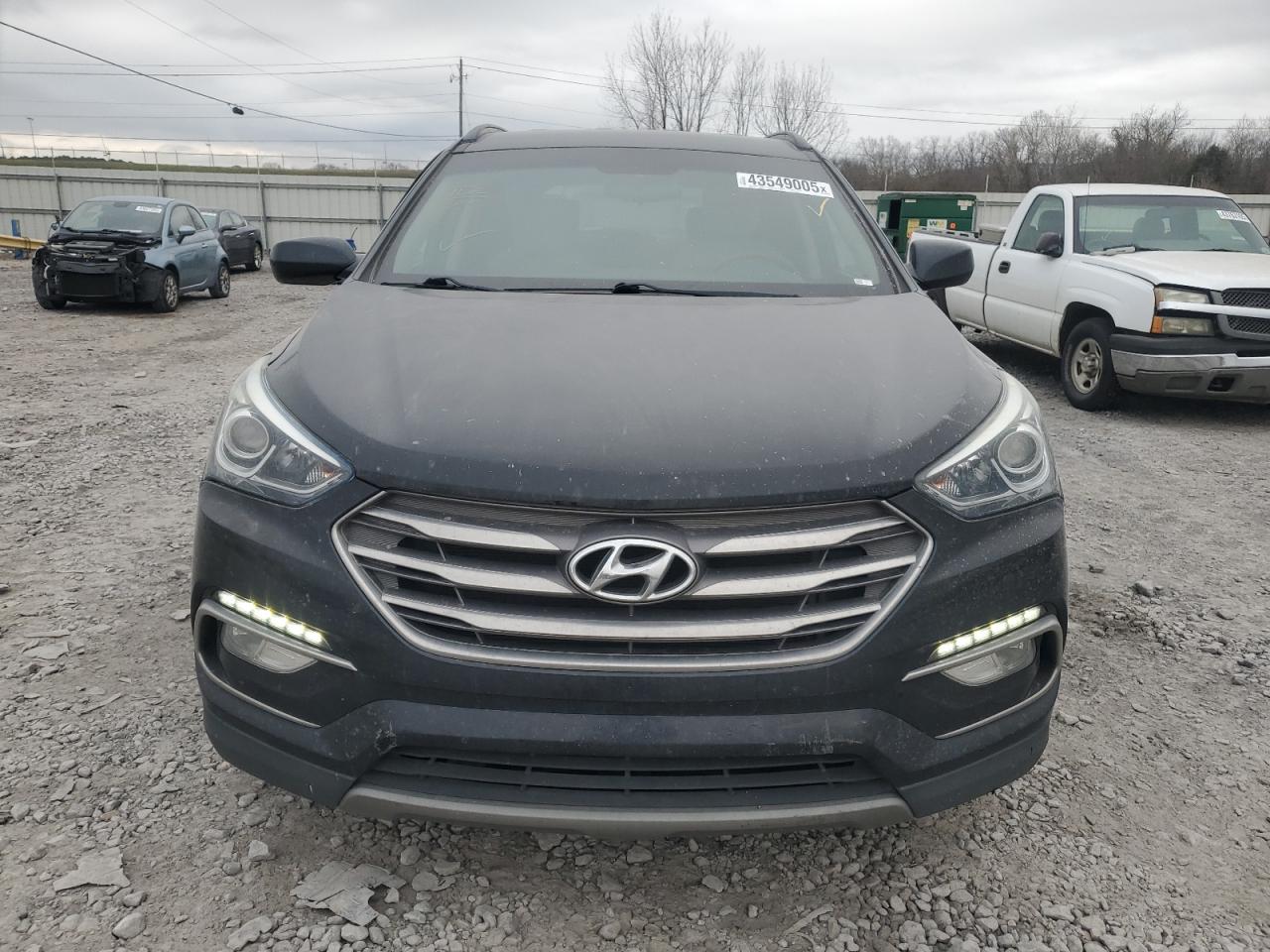 2017 Hyundai Santa Fe - Image 5