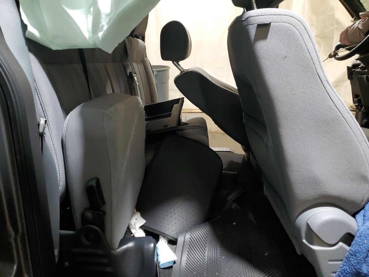 2012 Ford F-150 - Image 10