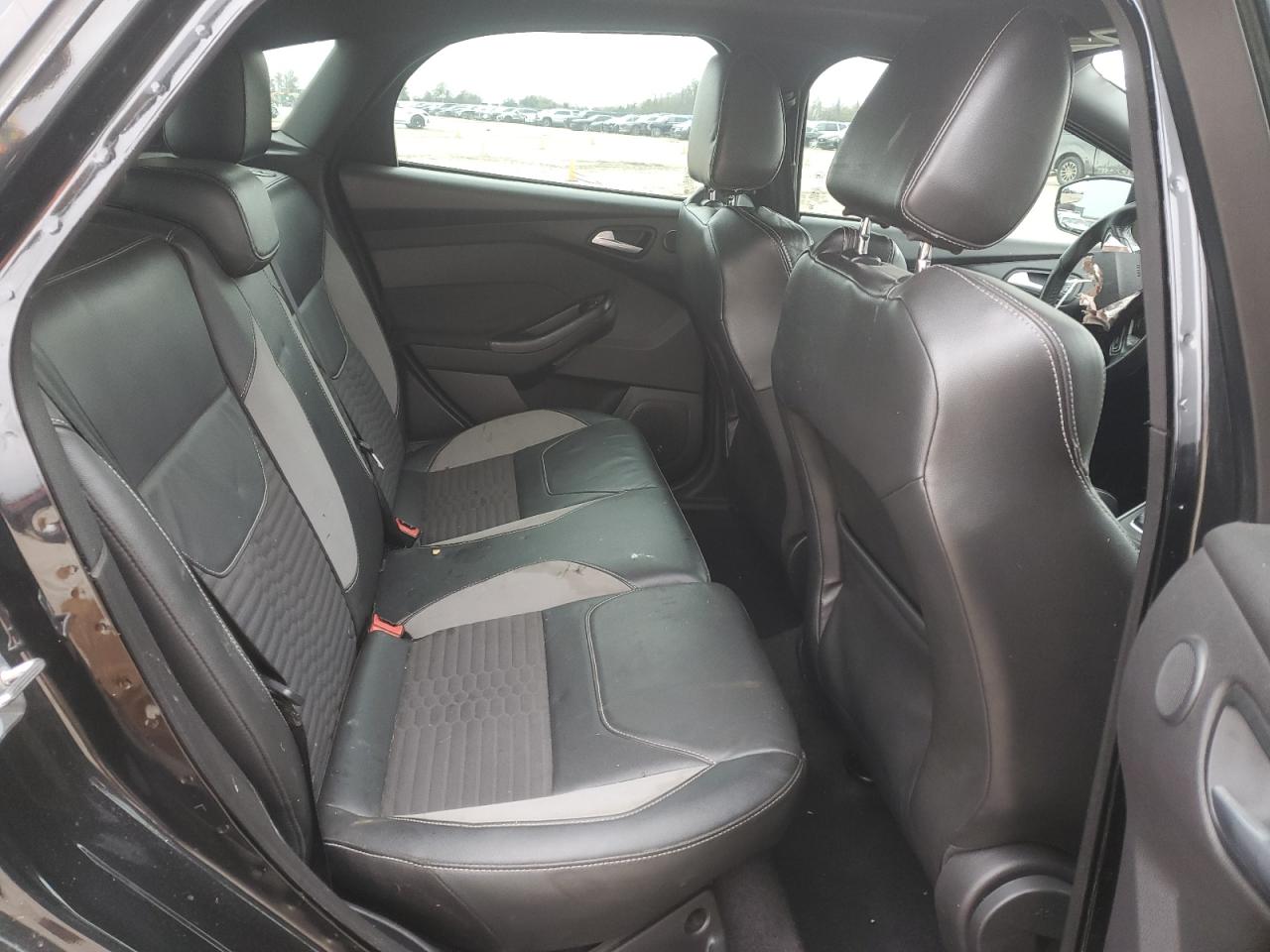 2015 Ford Focus - Image 10