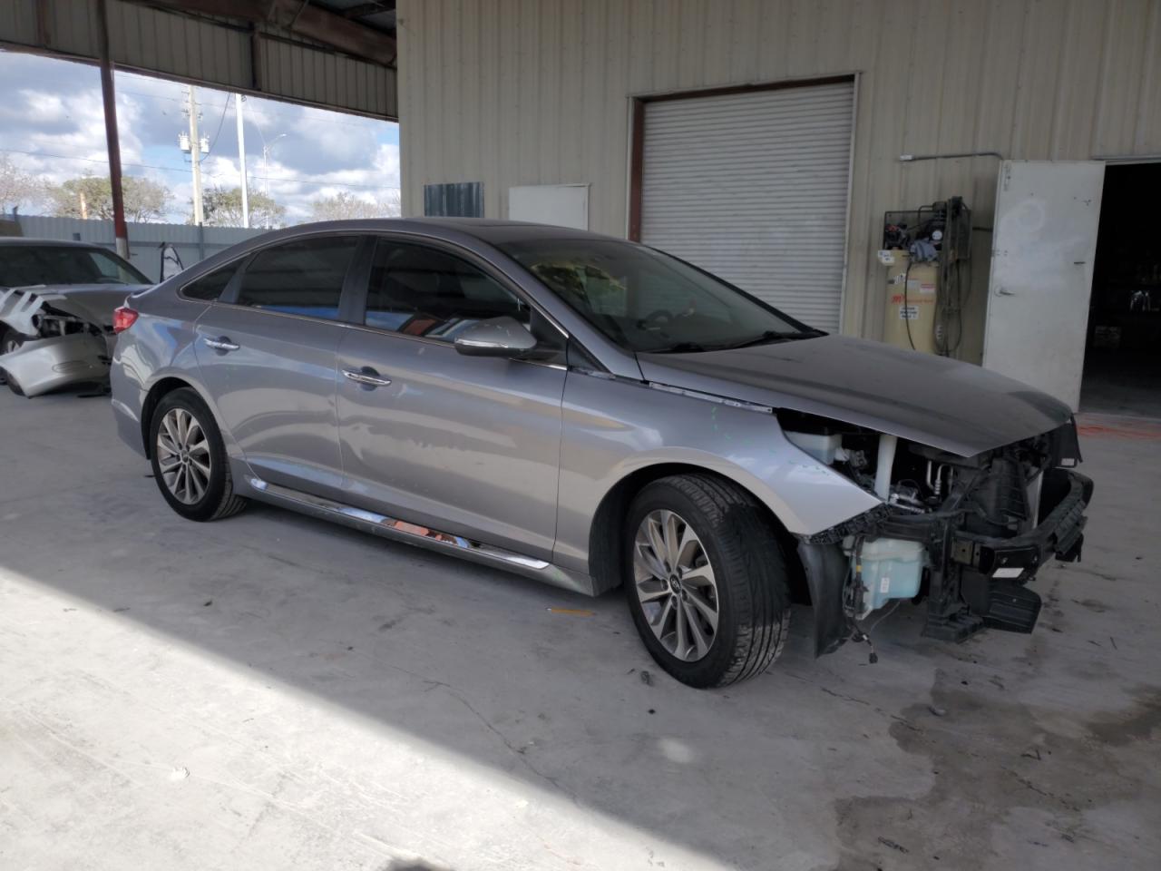 2016 Hyundai Sonata - Image 4