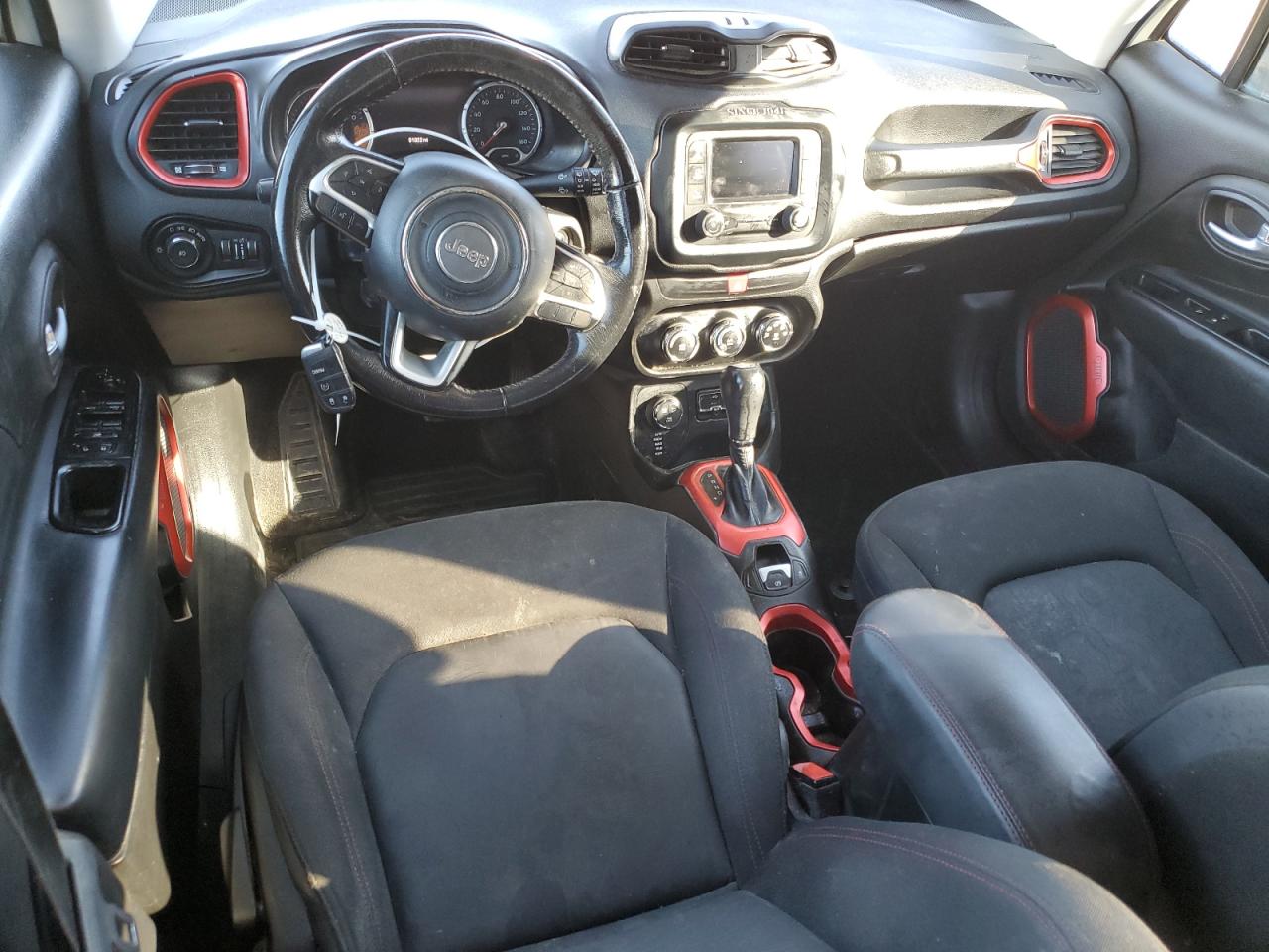 2017 Jeep Renegade - Image 8