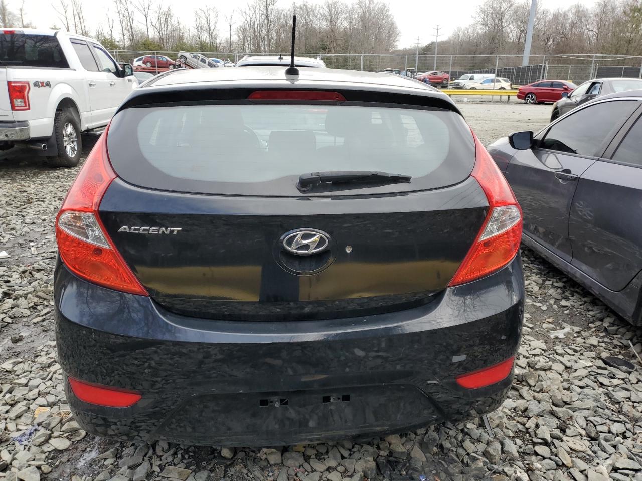 2014 Hyundai Accent - Image 6