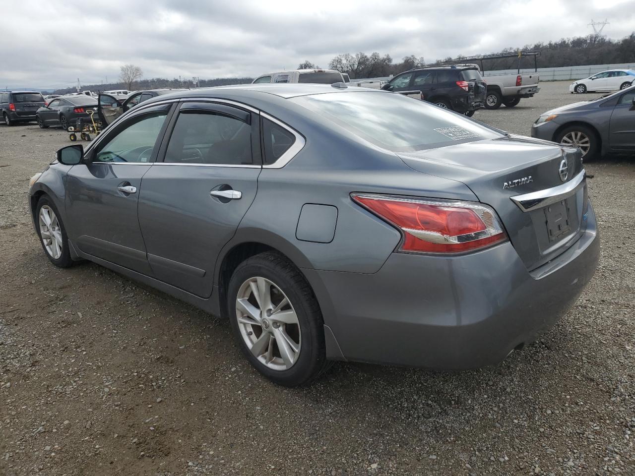 2014 Nissan Altima - Image 2