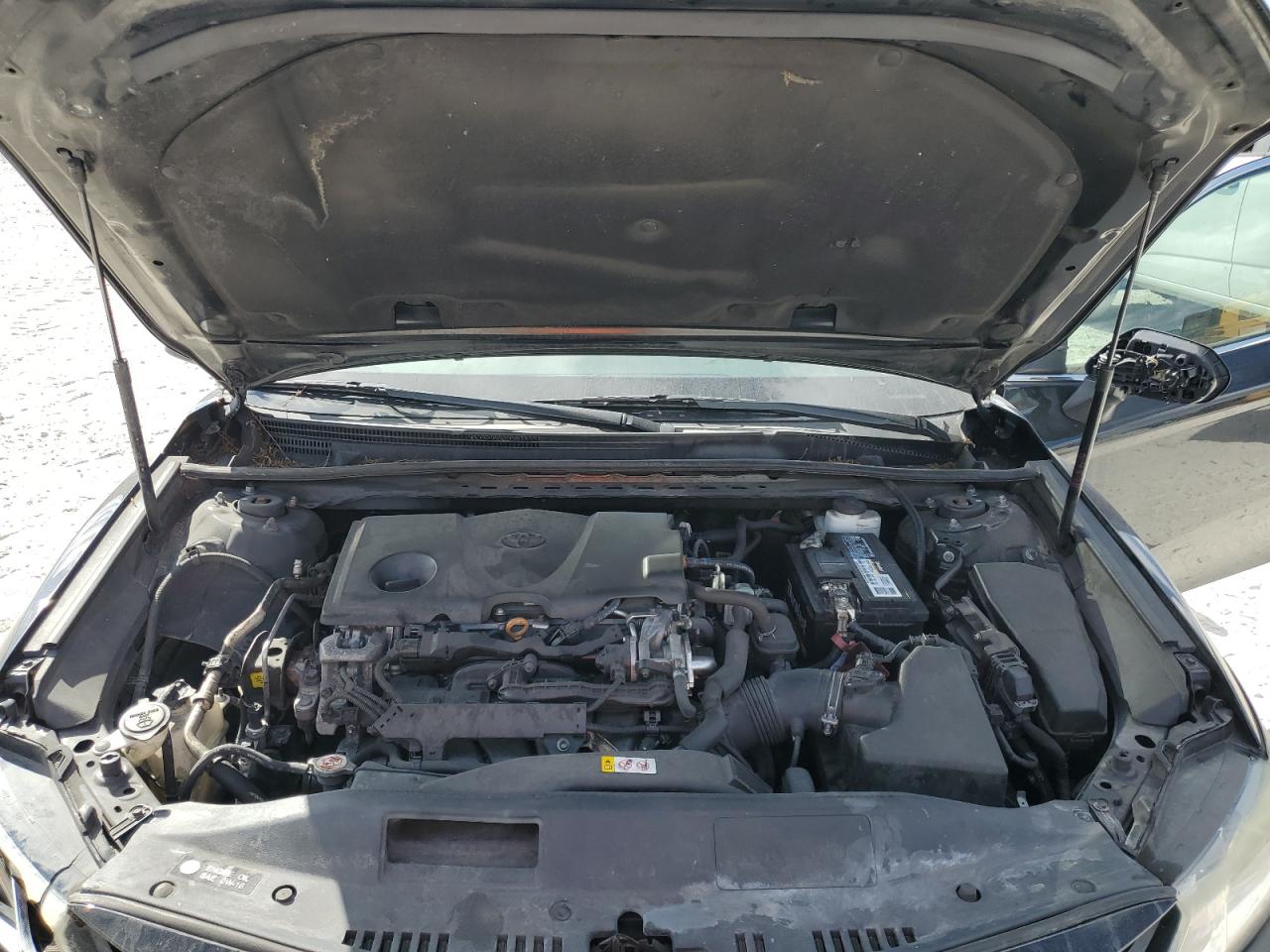 2020 Toyota Camry - Image 11