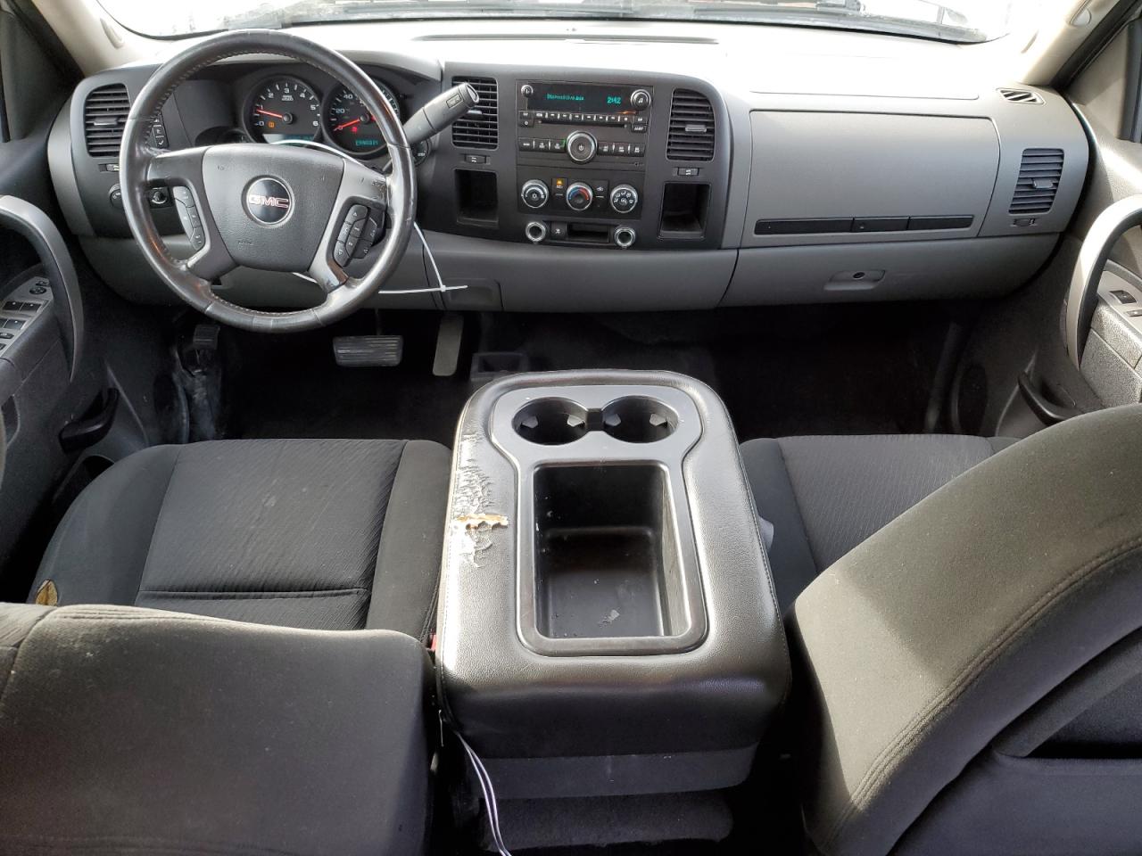 2011 GMC Sierra - Image 8