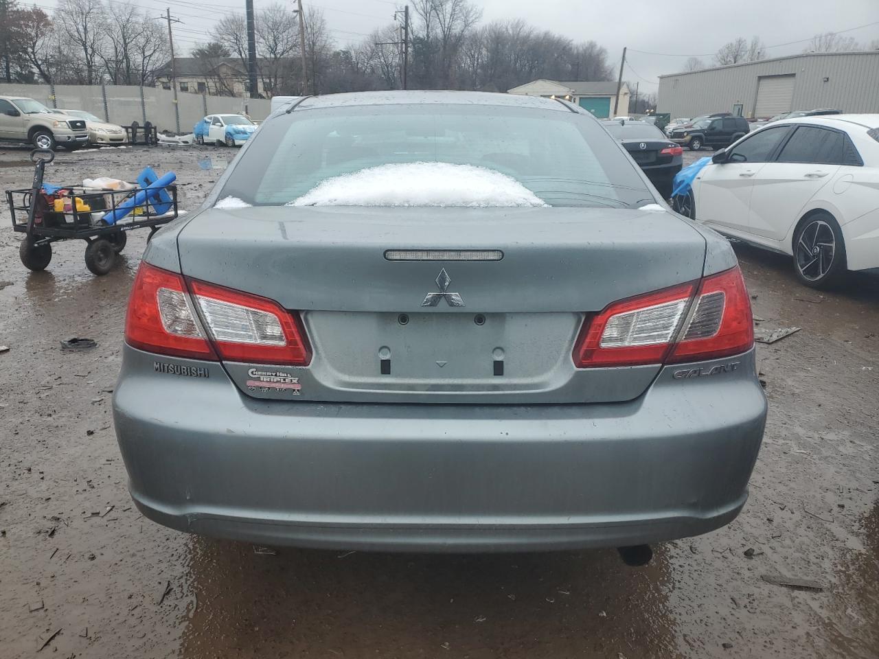 2009 Mitsubishi Galant - Image 6