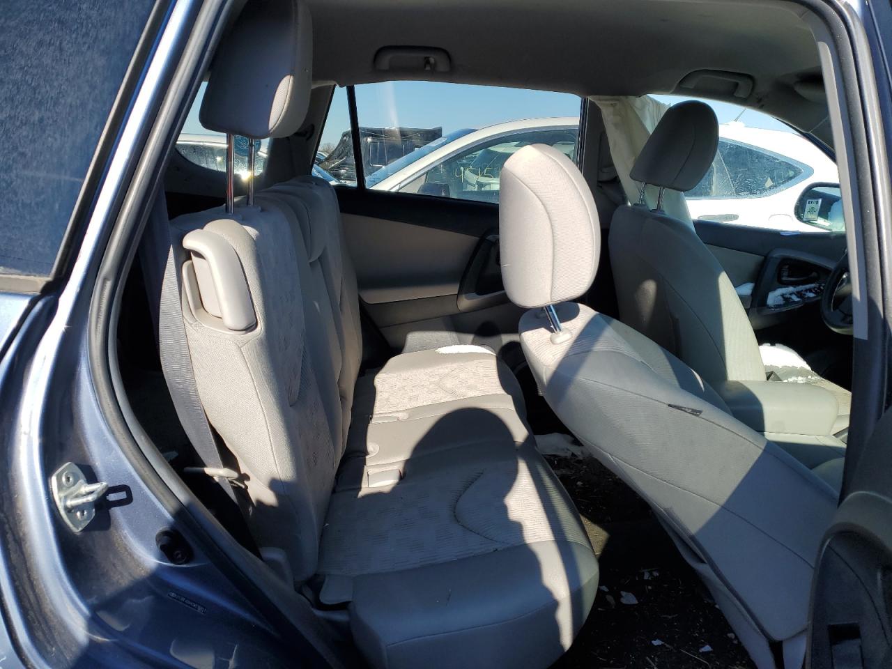 2012 Toyota RAV 4 - Image 10