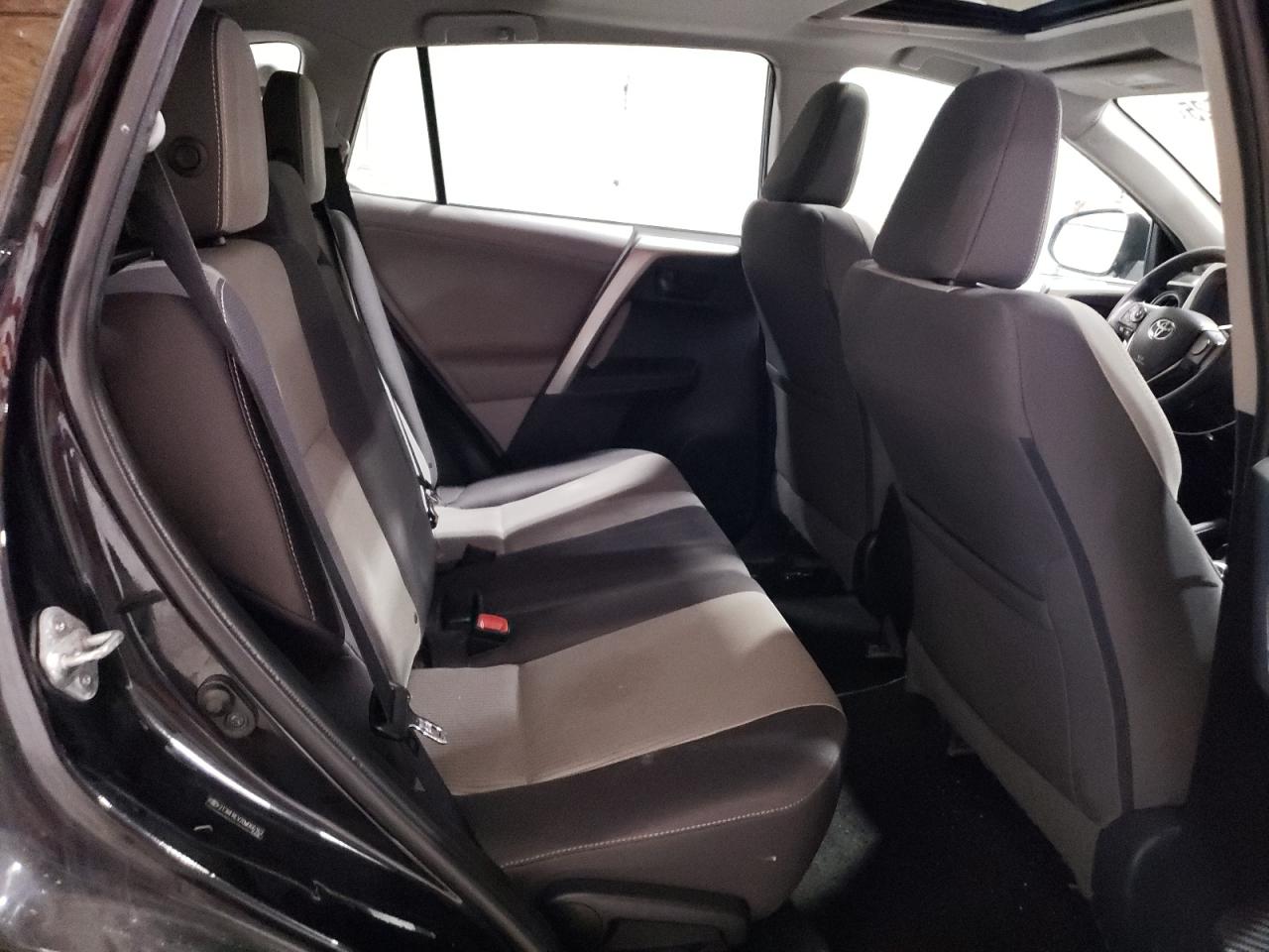 2013 Toyota RAV 4 - Image 11