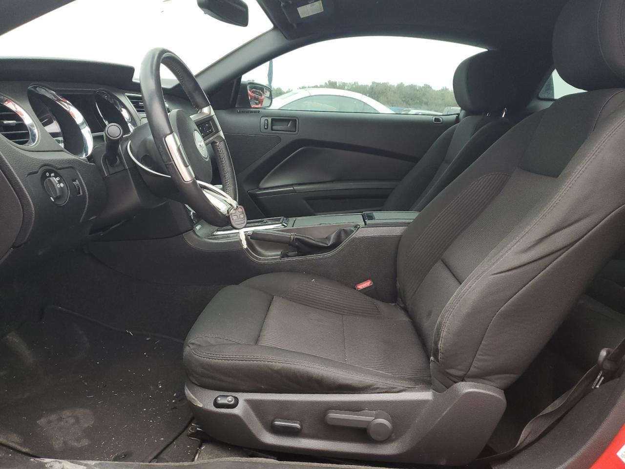 2014 Ford Mustang - Image 7