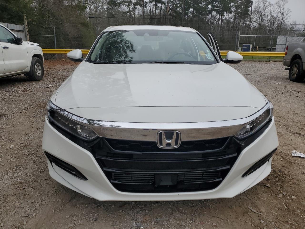 2018 Honda Accord - Image 5
