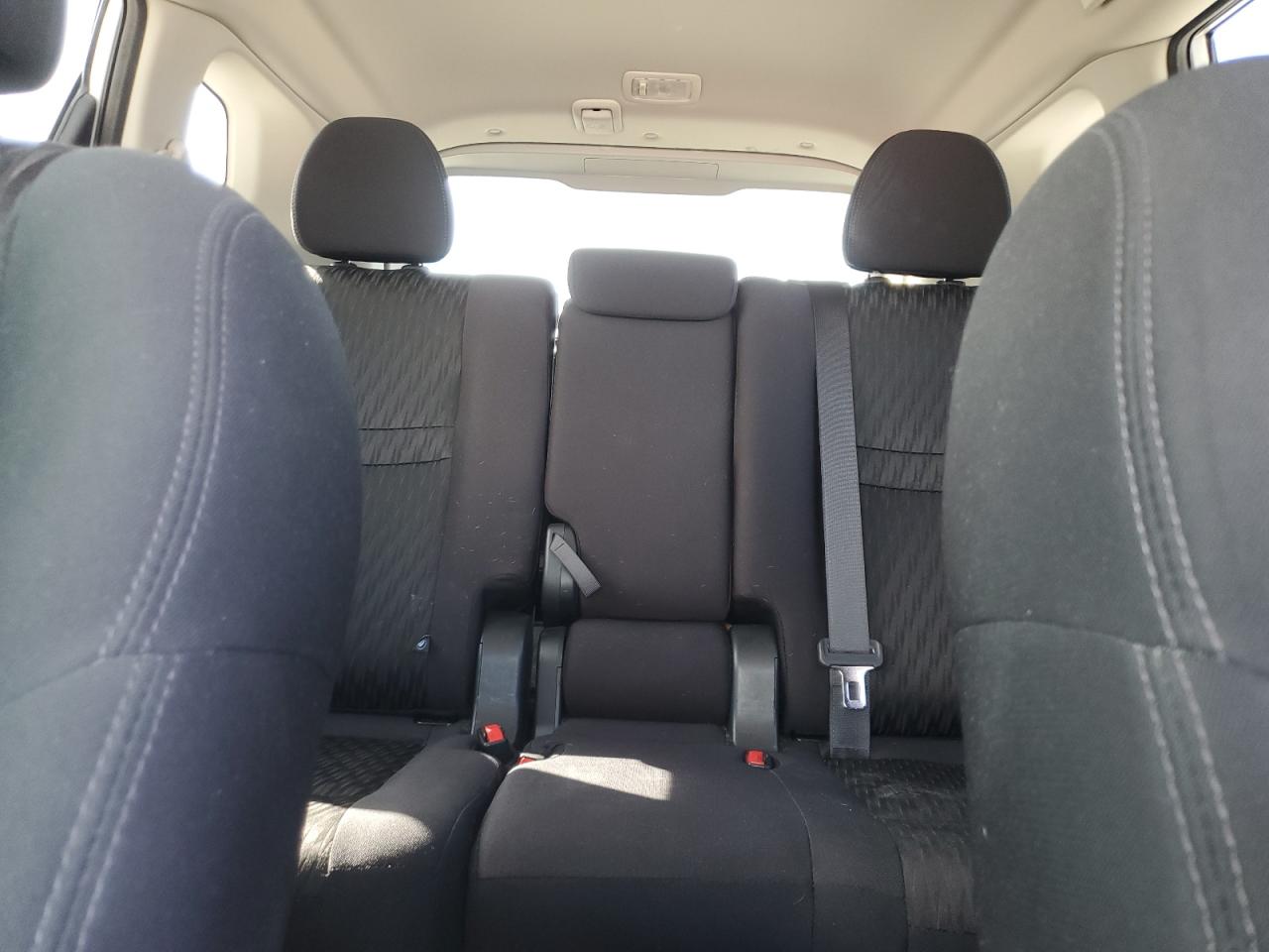 2019 Nissan Rogue - Image 10