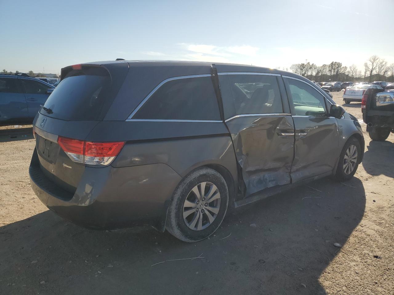 2014 Honda Odyssey - Image 3