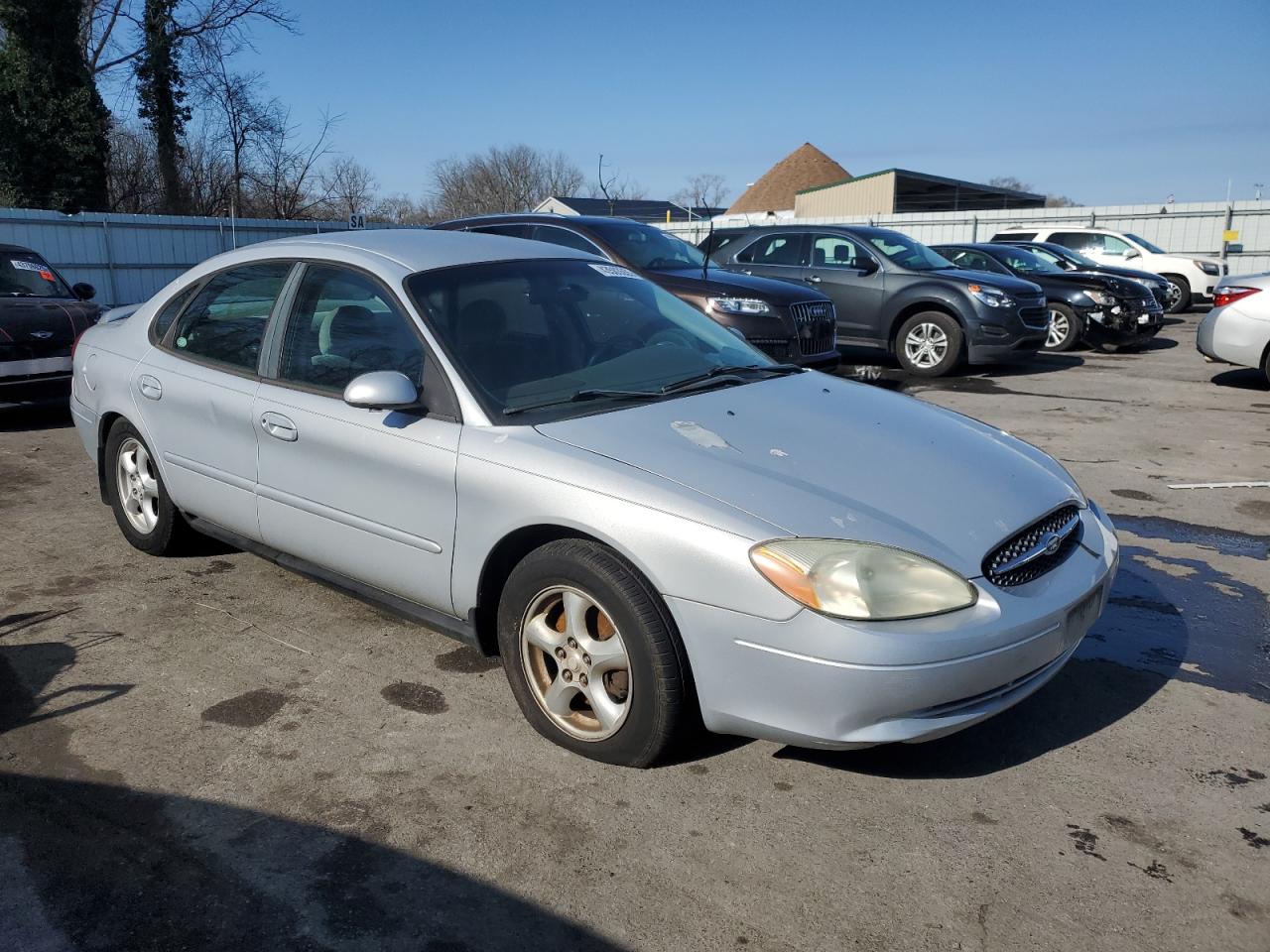 2002 Ford Taurus - Image 4