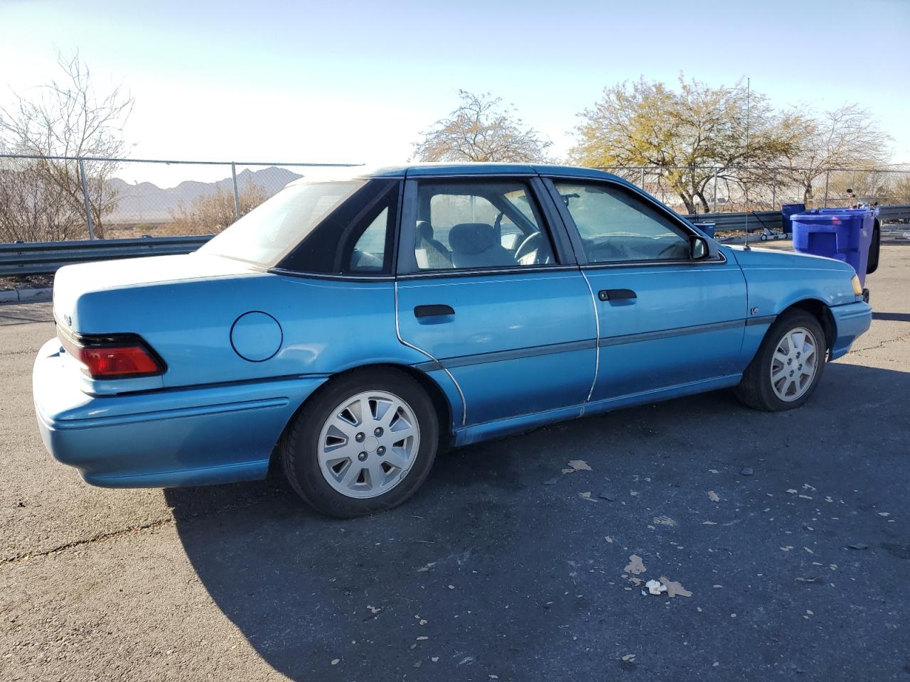 1992 Ford Tempo - Image 3