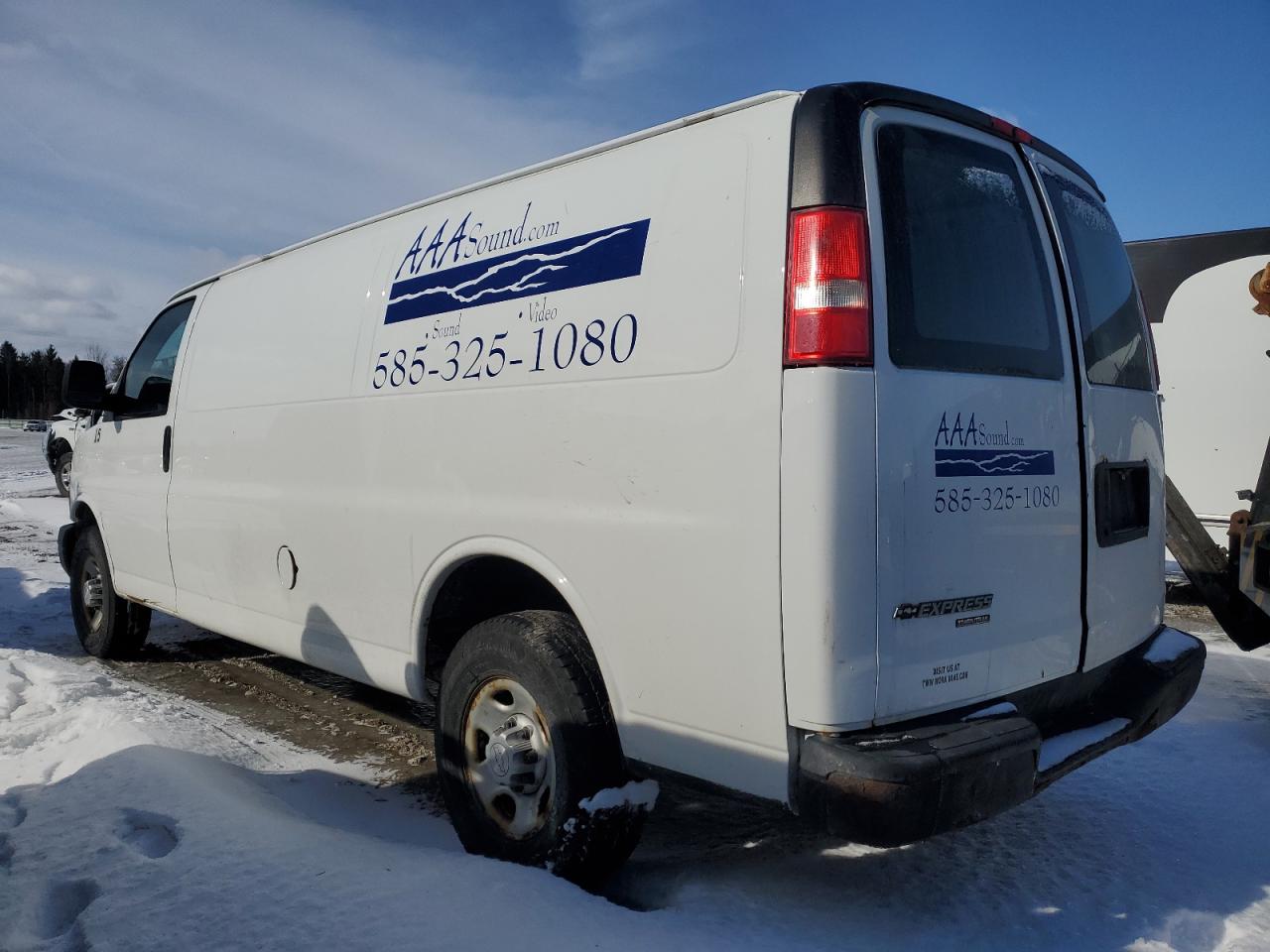2015 Chevrolet Express - Image 2