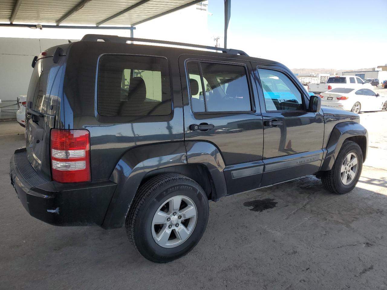 2012 Jeep Liberty (North America) - Image 3