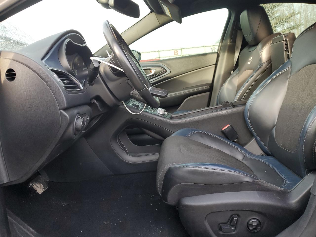 2015 Chrysler 200 - Image 7