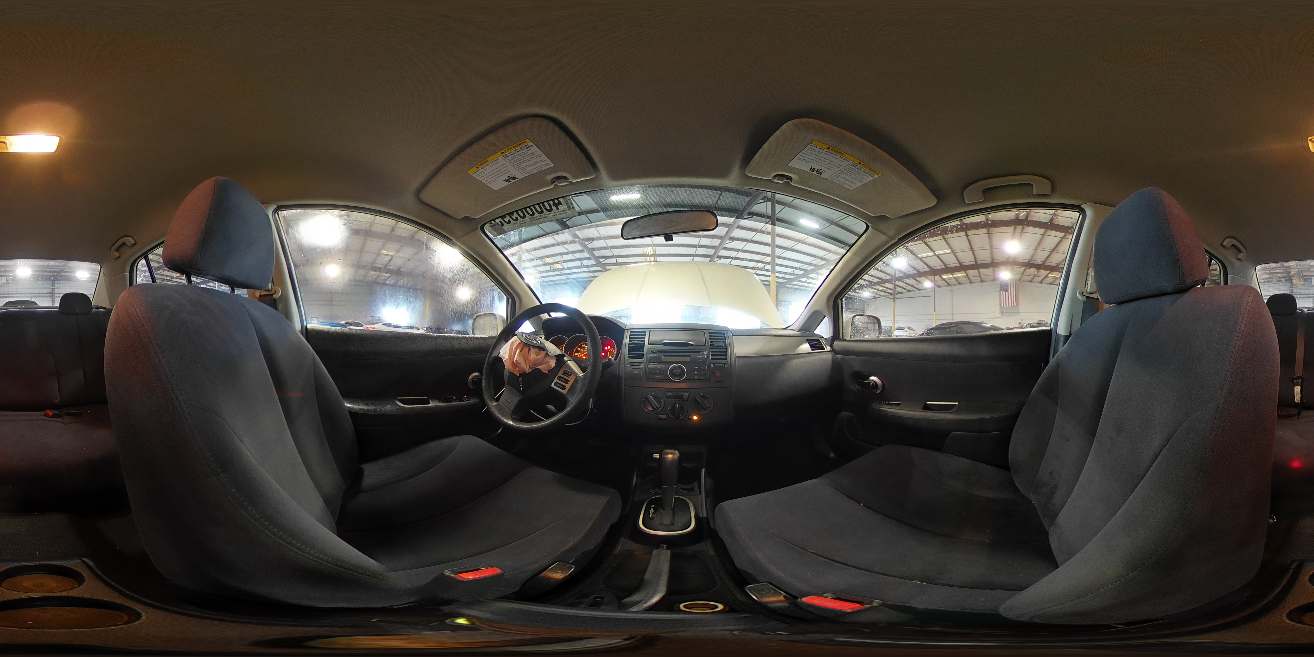 2008 Nissan Versa - Image 13