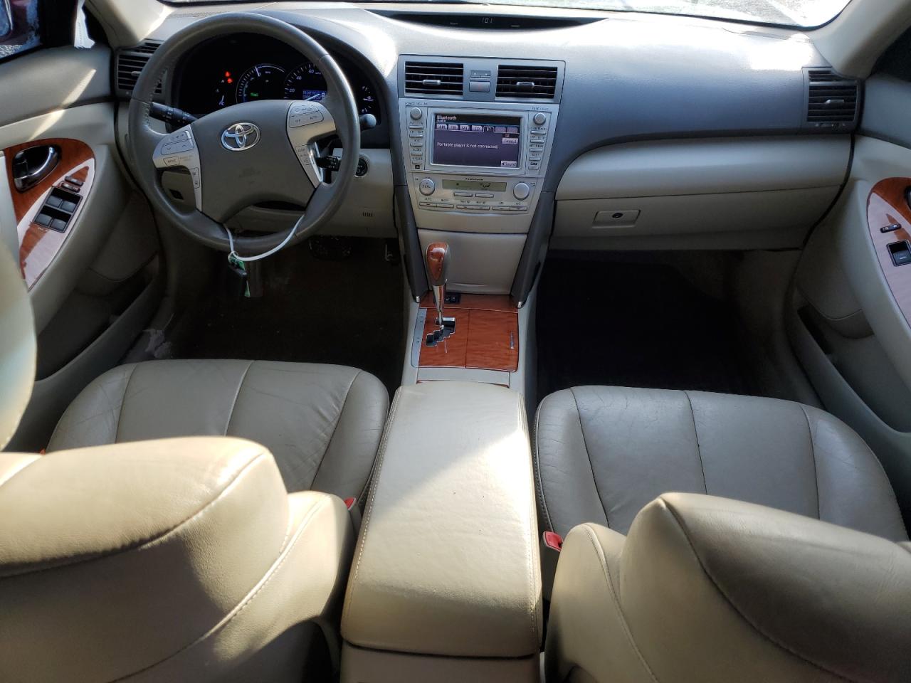2011 Toyota Camry - Image 8