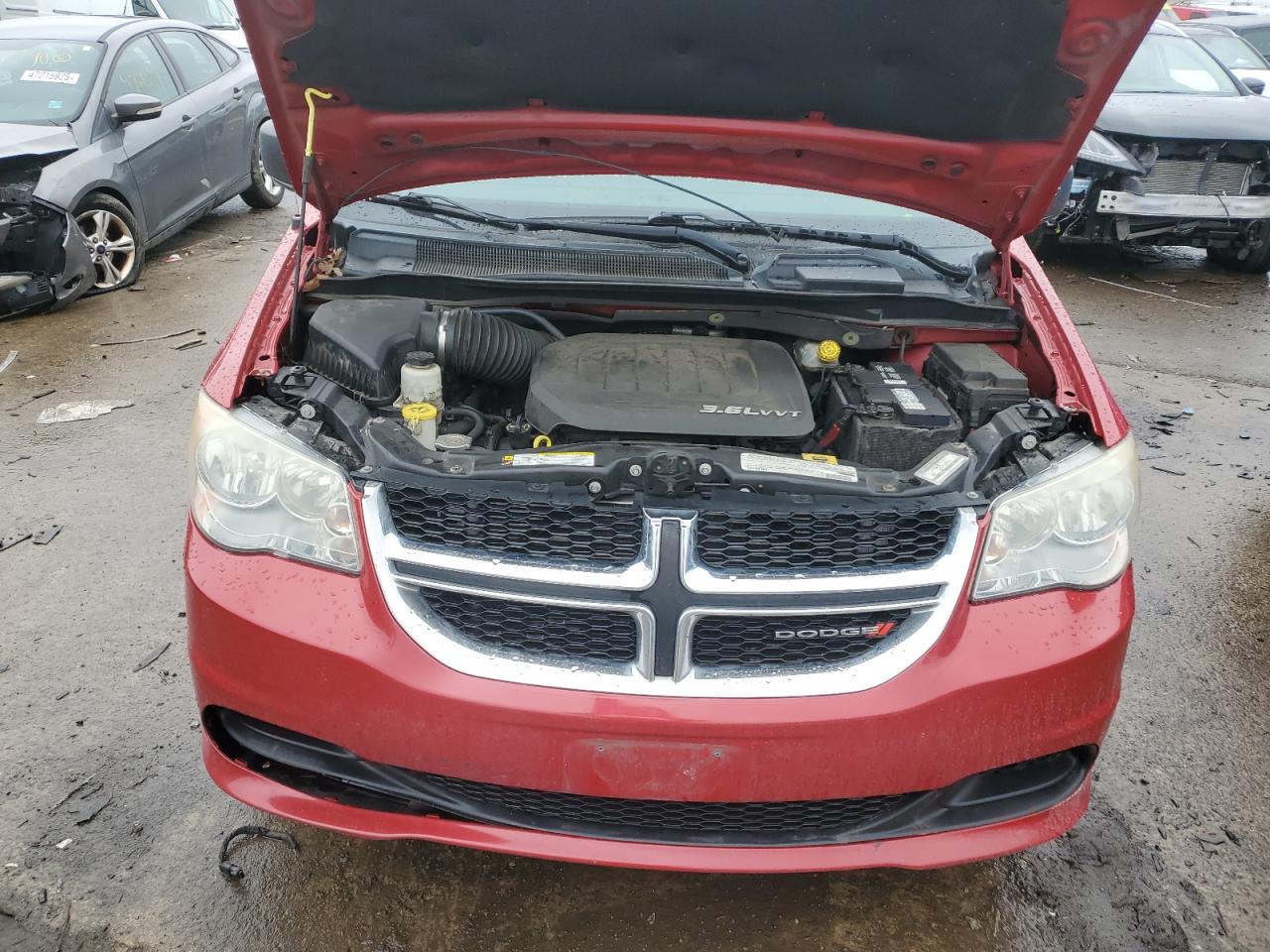 2012 Dodge Caravan - Image 11