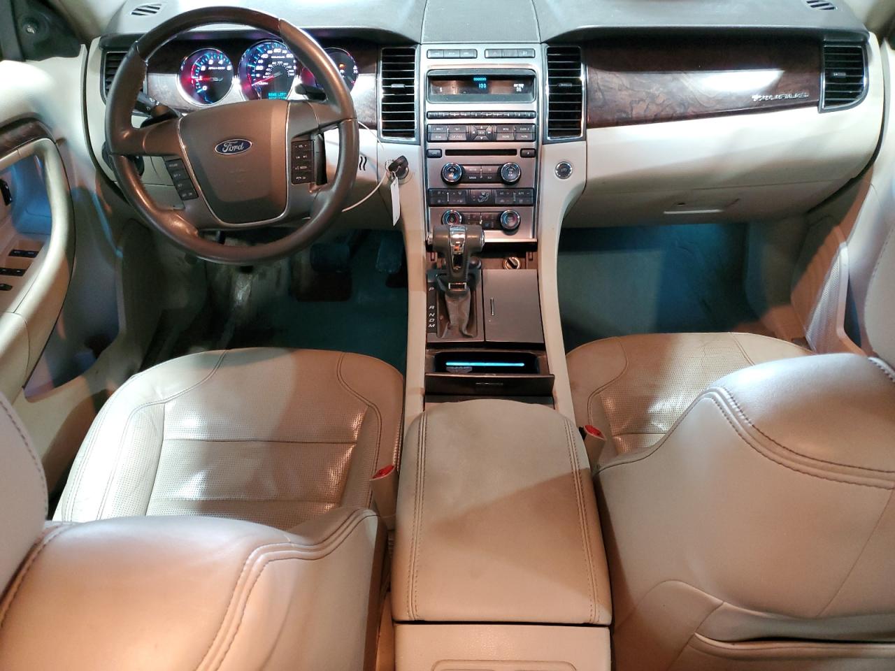 2011 Ford Taurus - Image 8