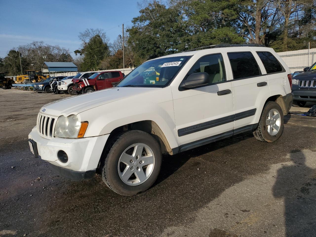 2005 Jeep Grand Cherokee - Image 1