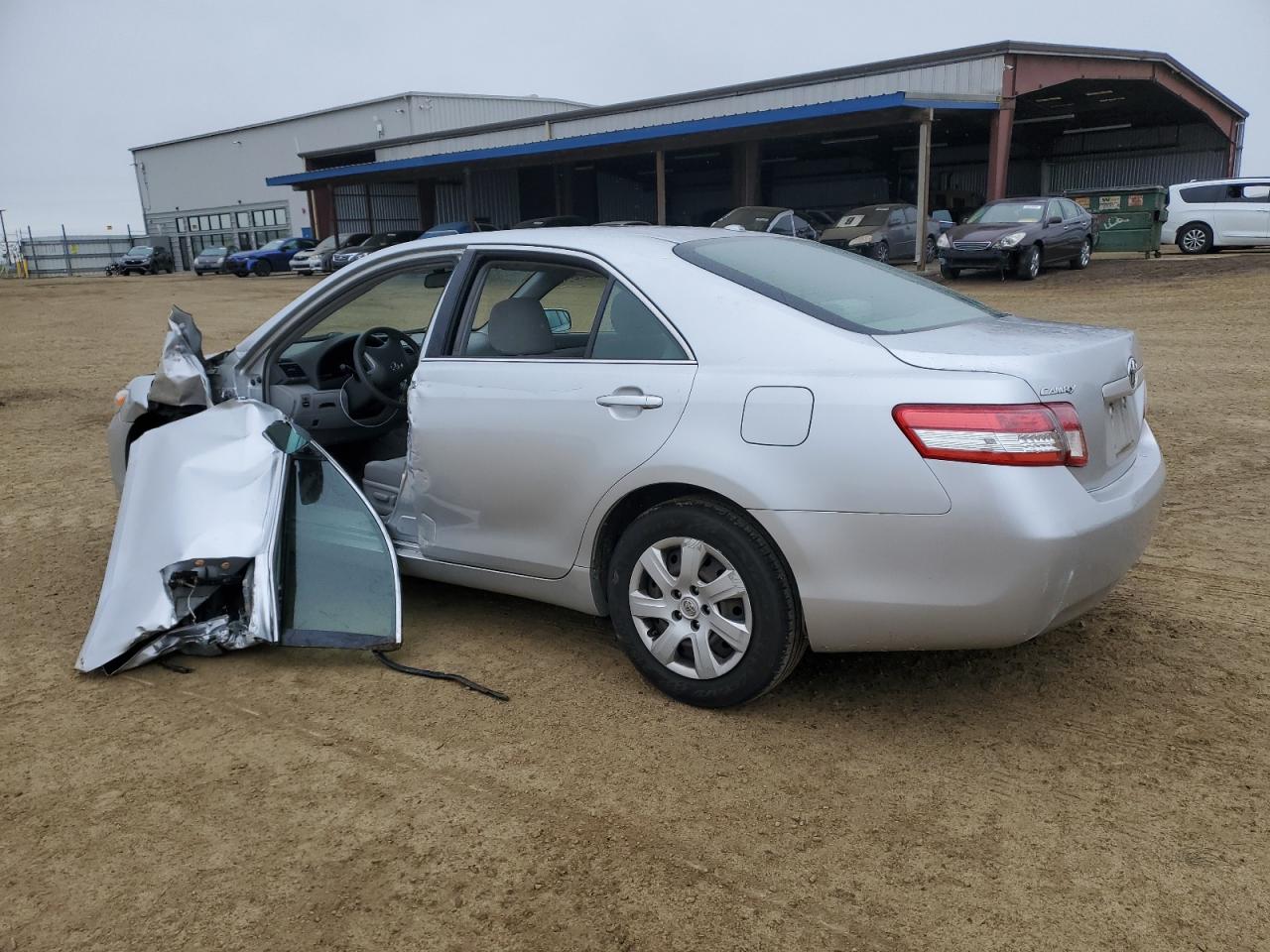 2011 Toyota Camry - Image 2