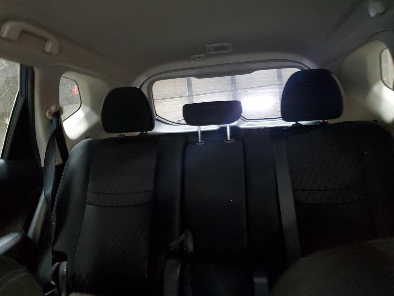 2017 Nissan Rogue - Image 10