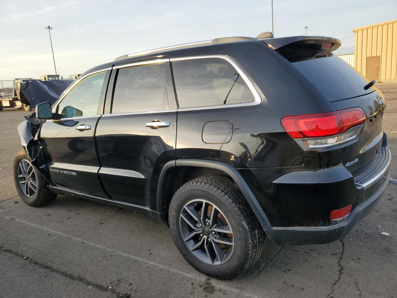 2020 Jeep Grand Cherokee - Image 2
