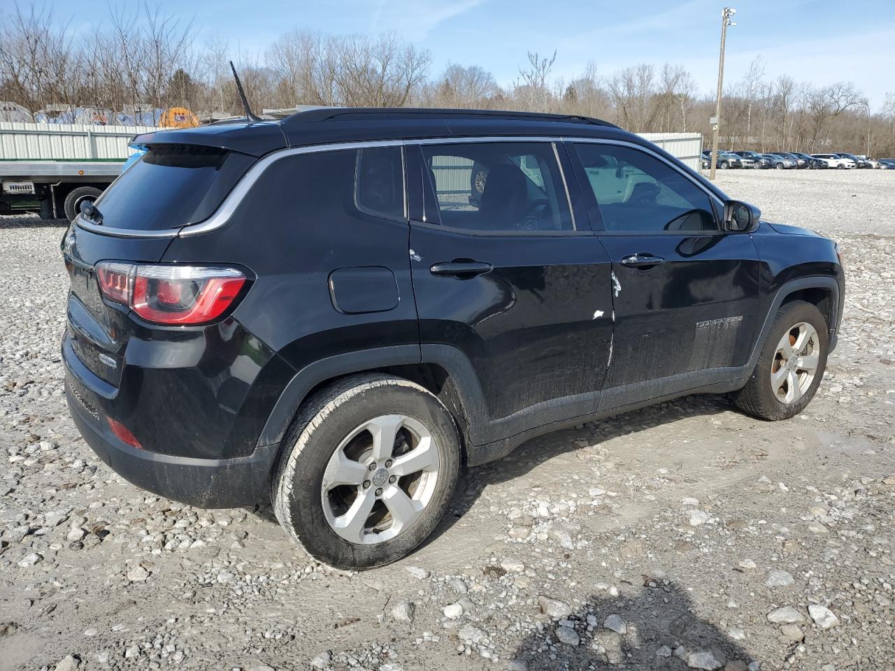 2018 Jeep Compass - Image 3