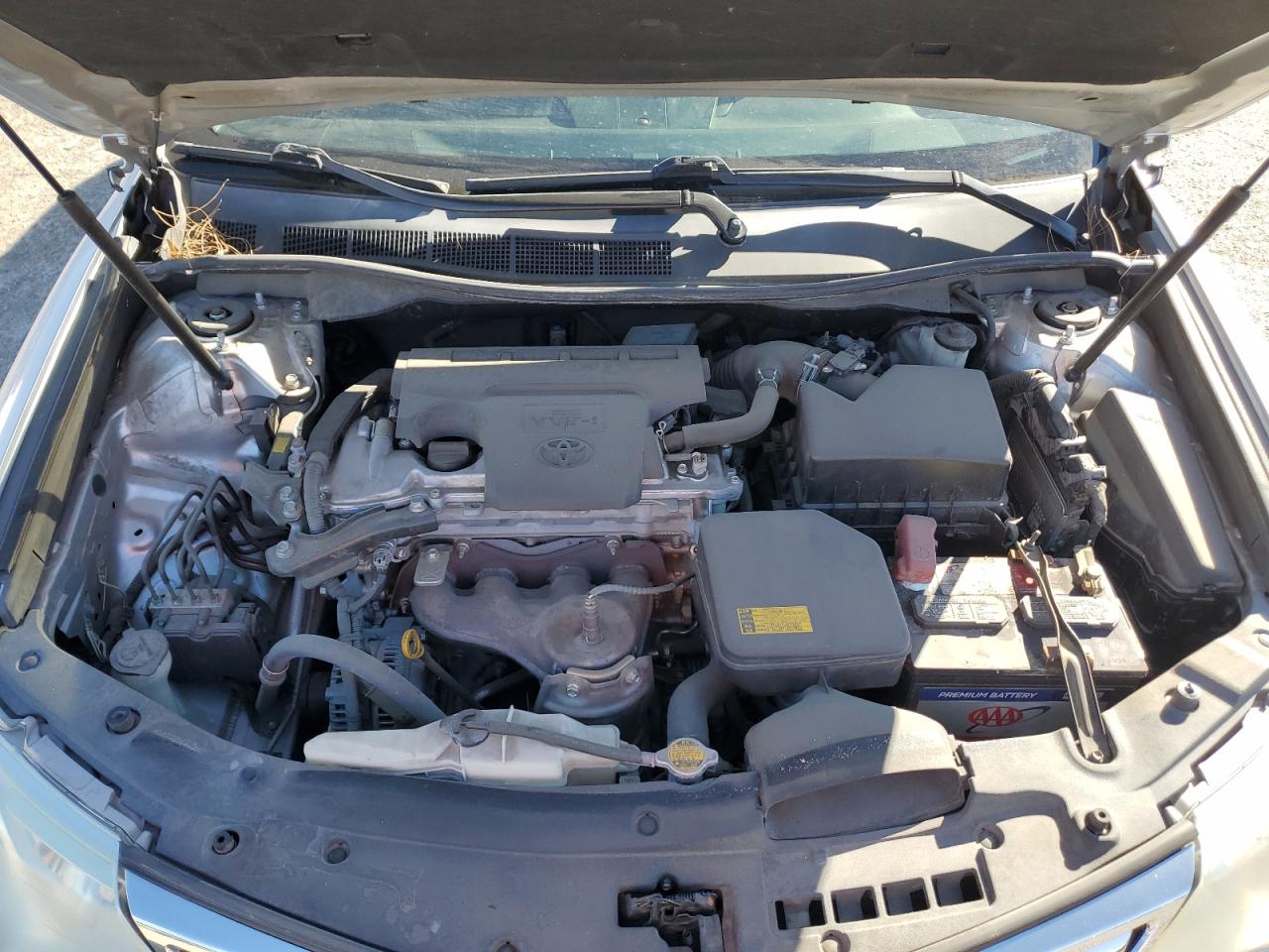 2012 Toyota Camry - Image 12