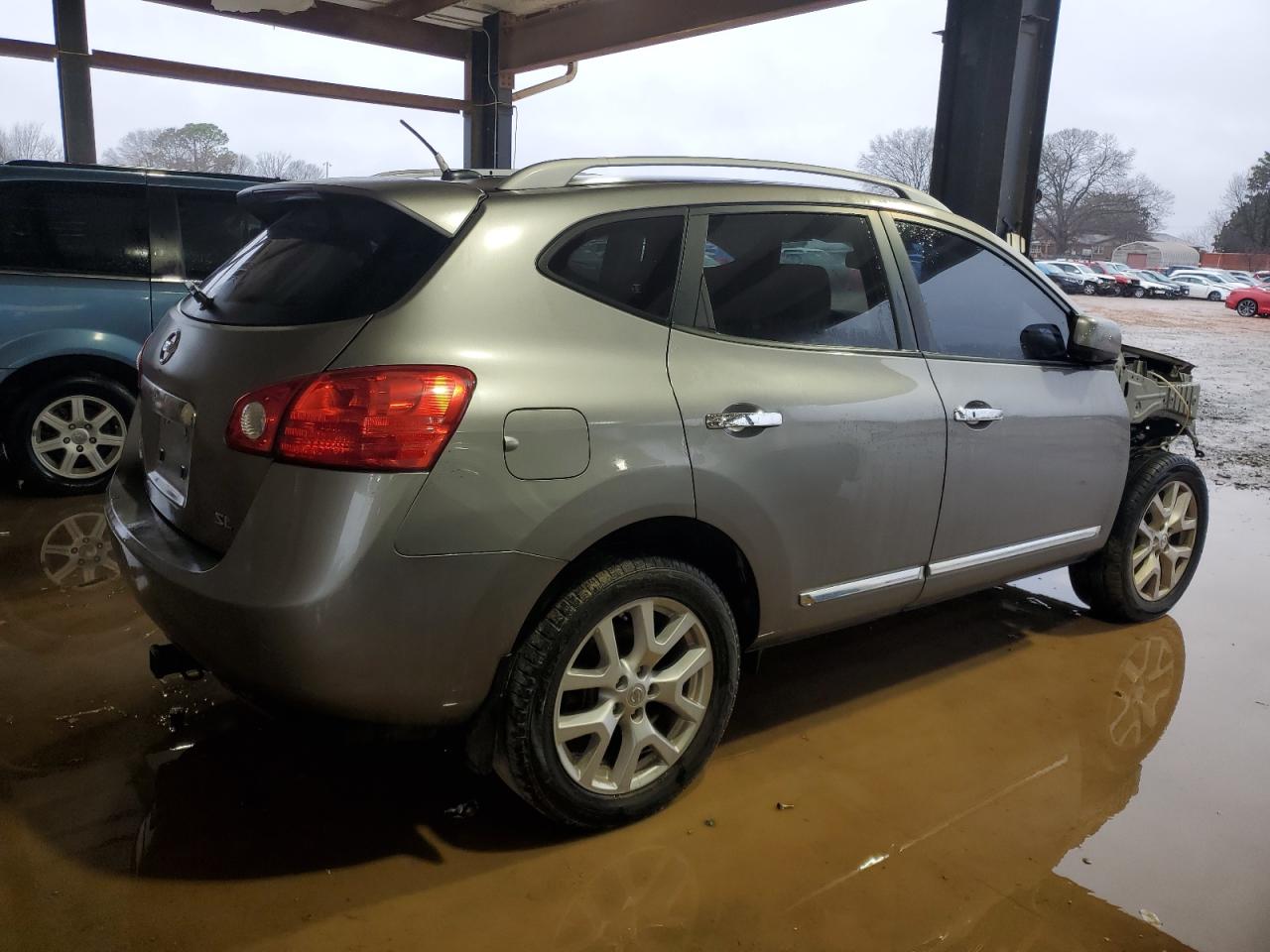 2012 Nissan Rogue - Image 3