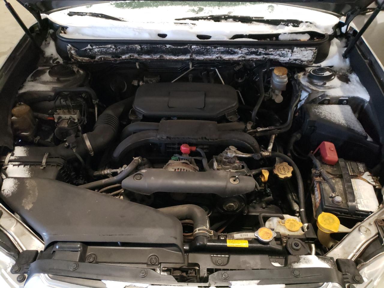 2010 Subaru Outback - Image 12
