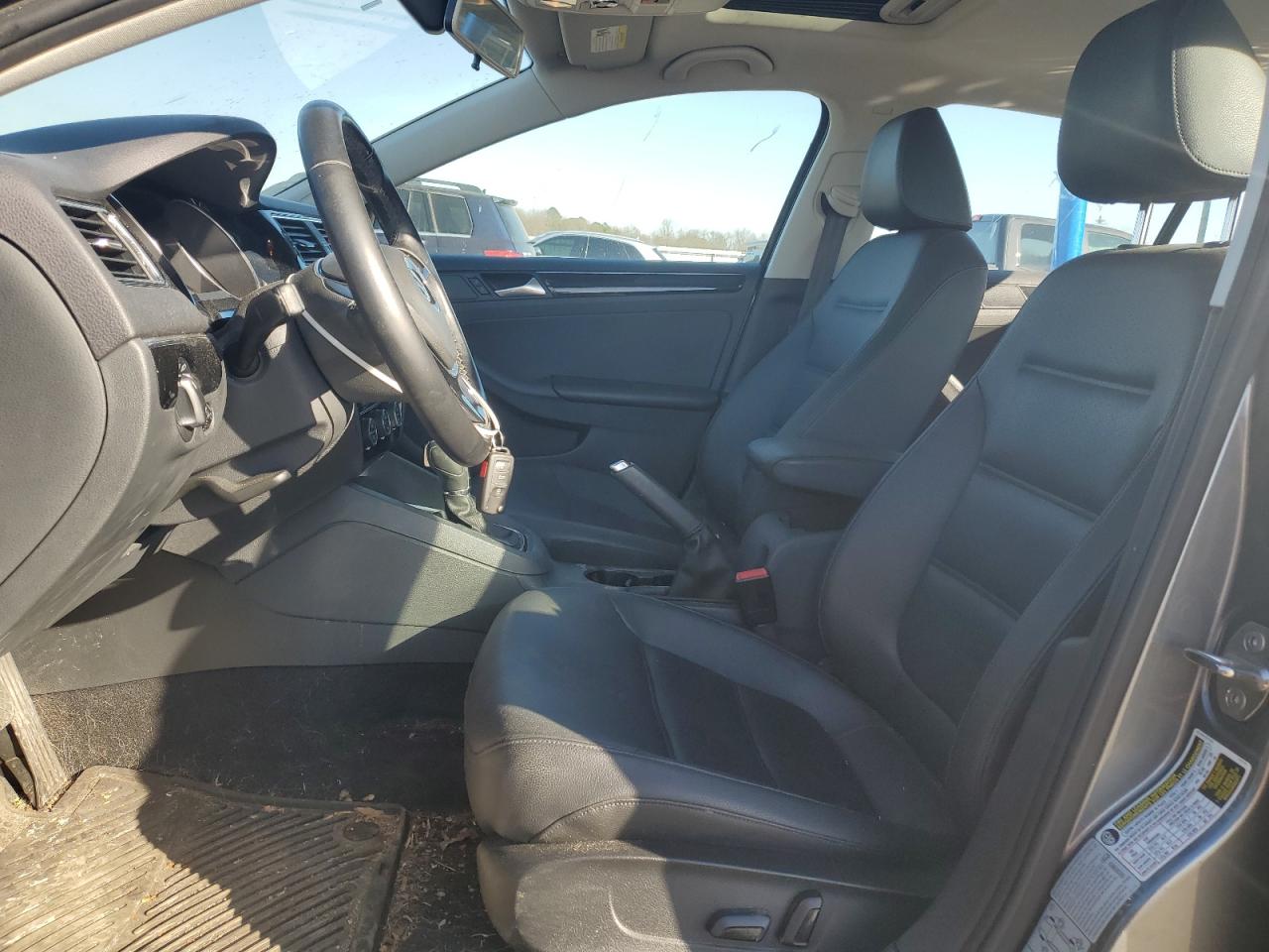 2017 Volkswagen Jetta - Image 7