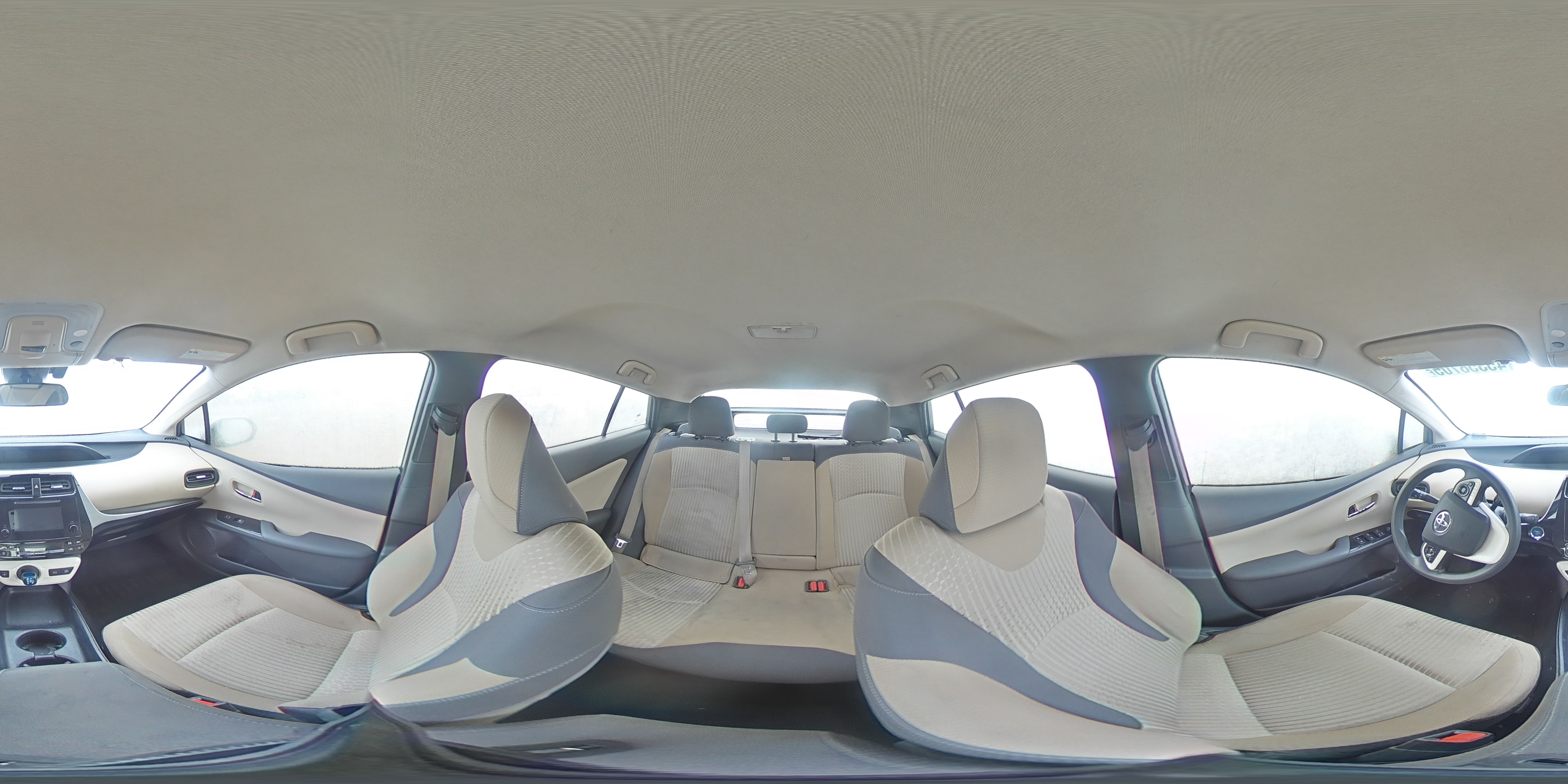 2017 Toyota Prius - Image 12