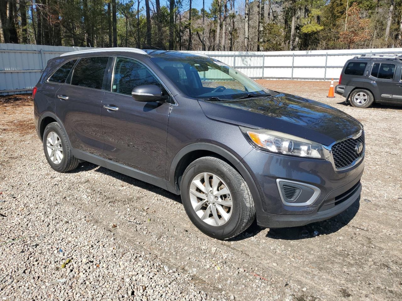 2017 Kia Sorento - Image 4