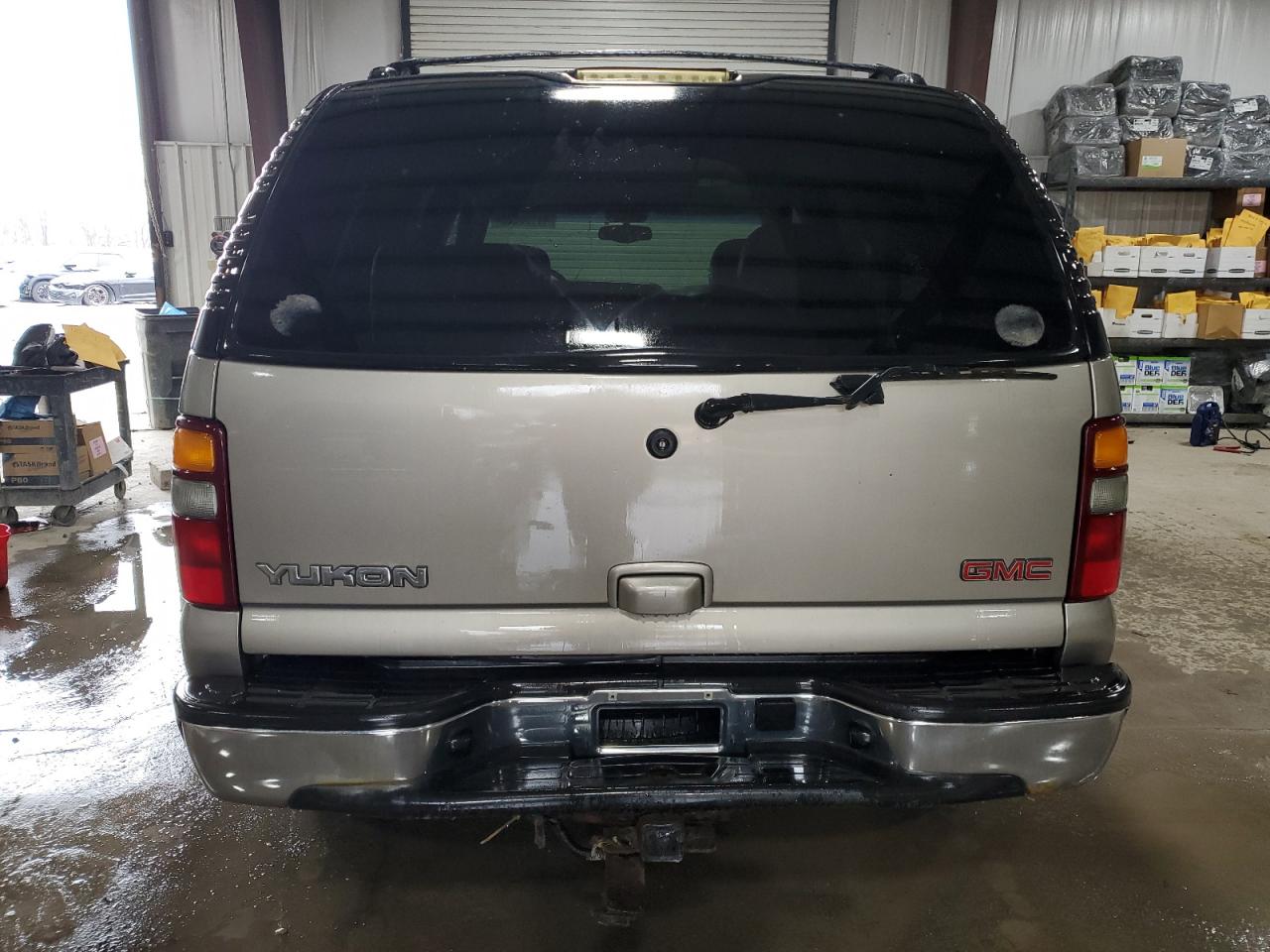 2002 GMC Yukon - Image 6