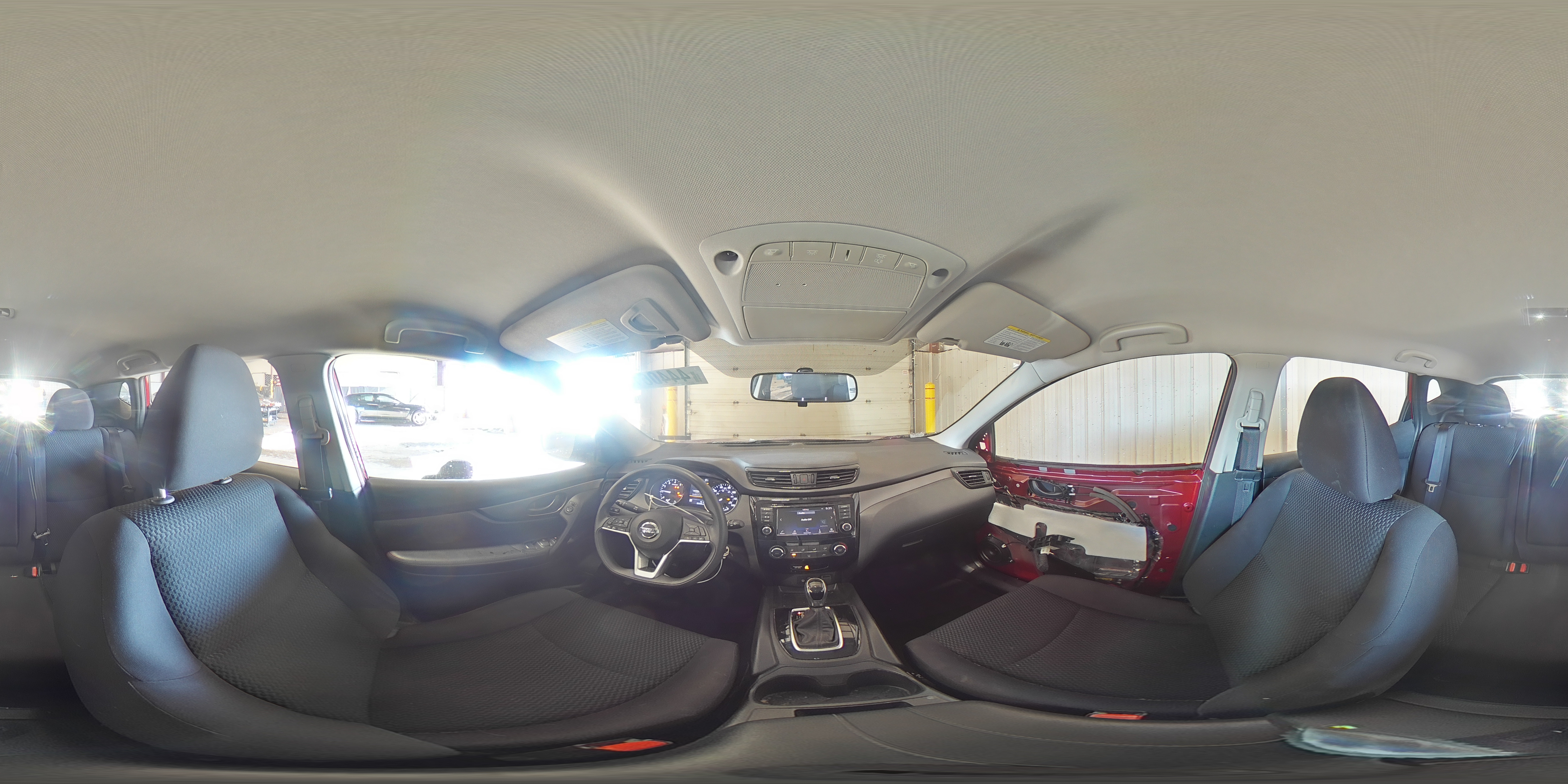 2019 Nissan Rogue - Image 15