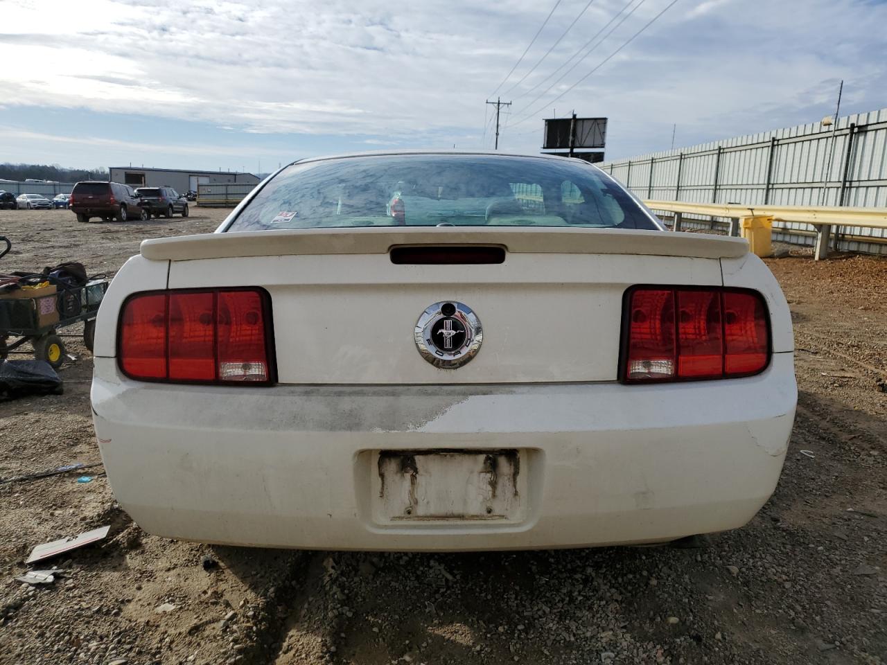 2008 Ford Mustang - Image 6