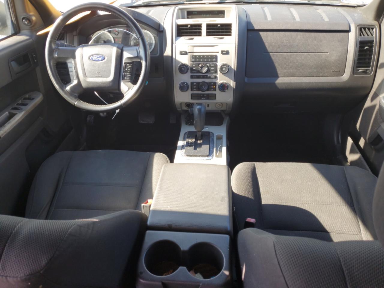 2009 Ford Escape - Image 8