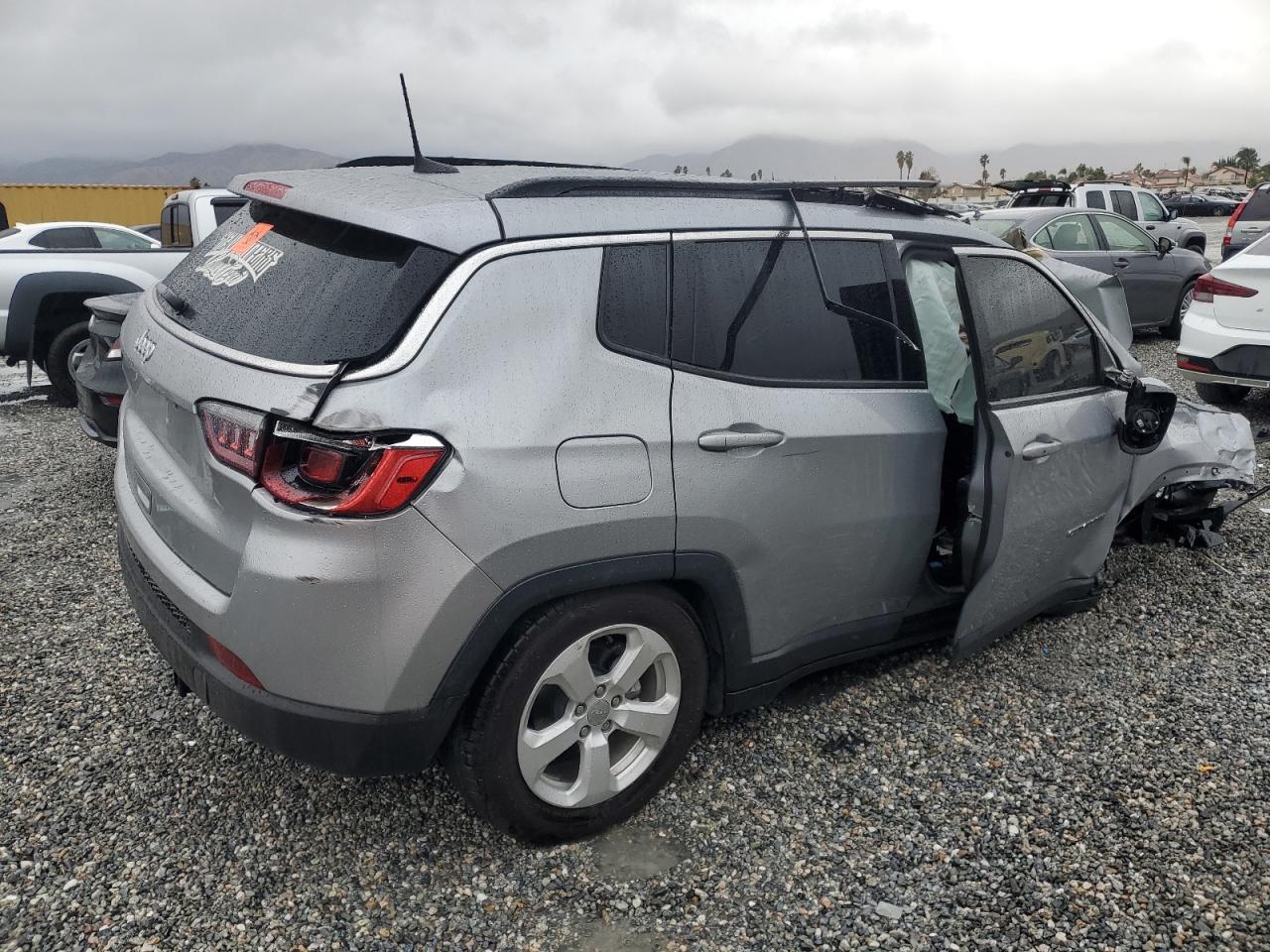 2021 Jeep Compass - Image 3