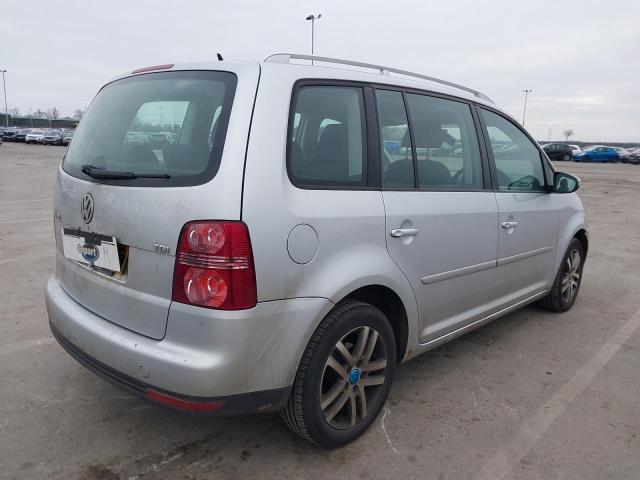 2009 VOLKSWAGEN TOURAN SE