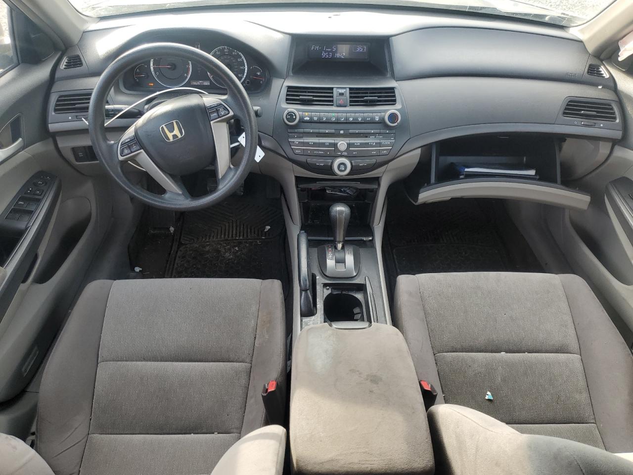 2009 Honda Accord - Image 8