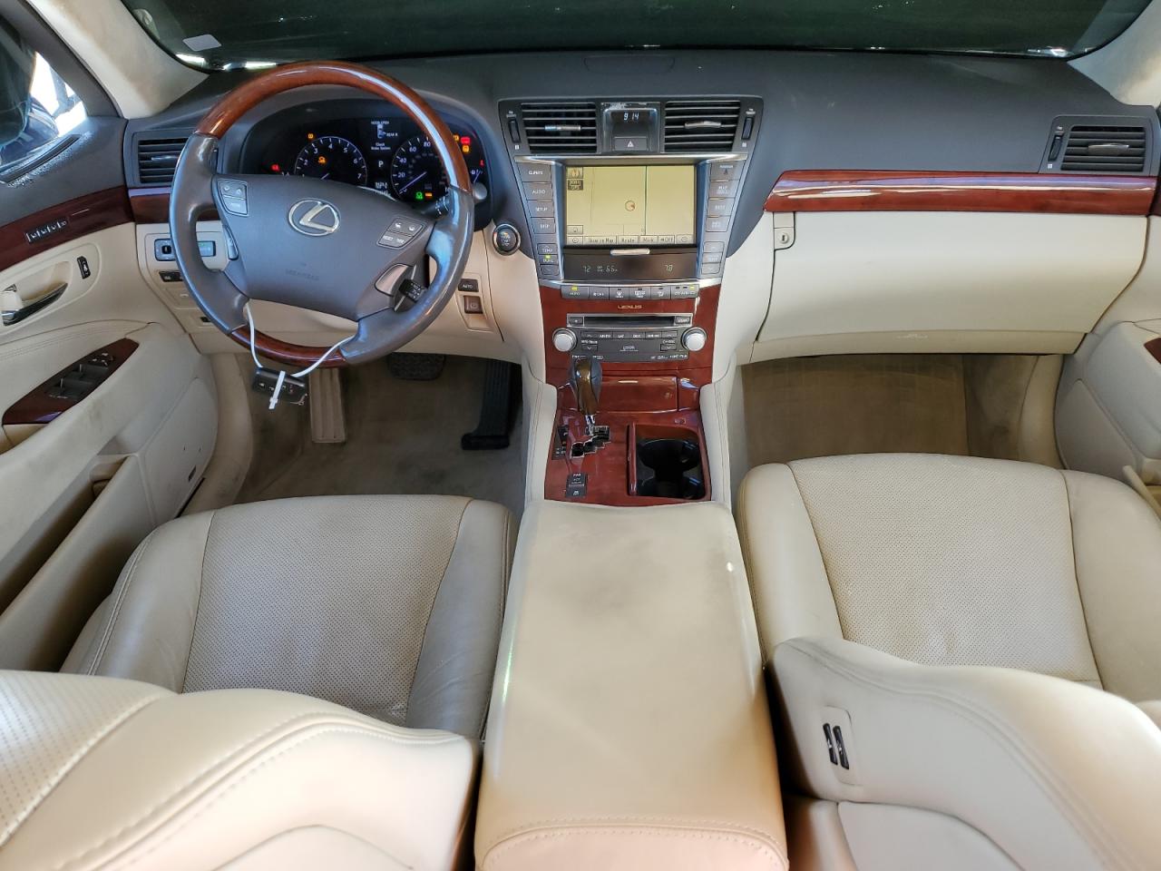 2011 Lexus LS - Image 8