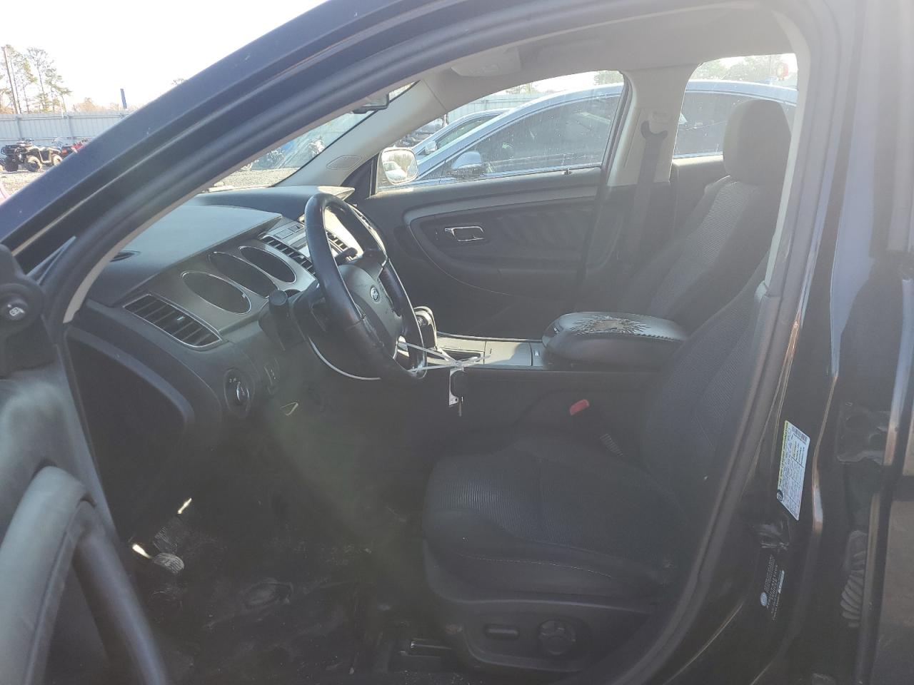 2011 Ford Taurus - Image 7
