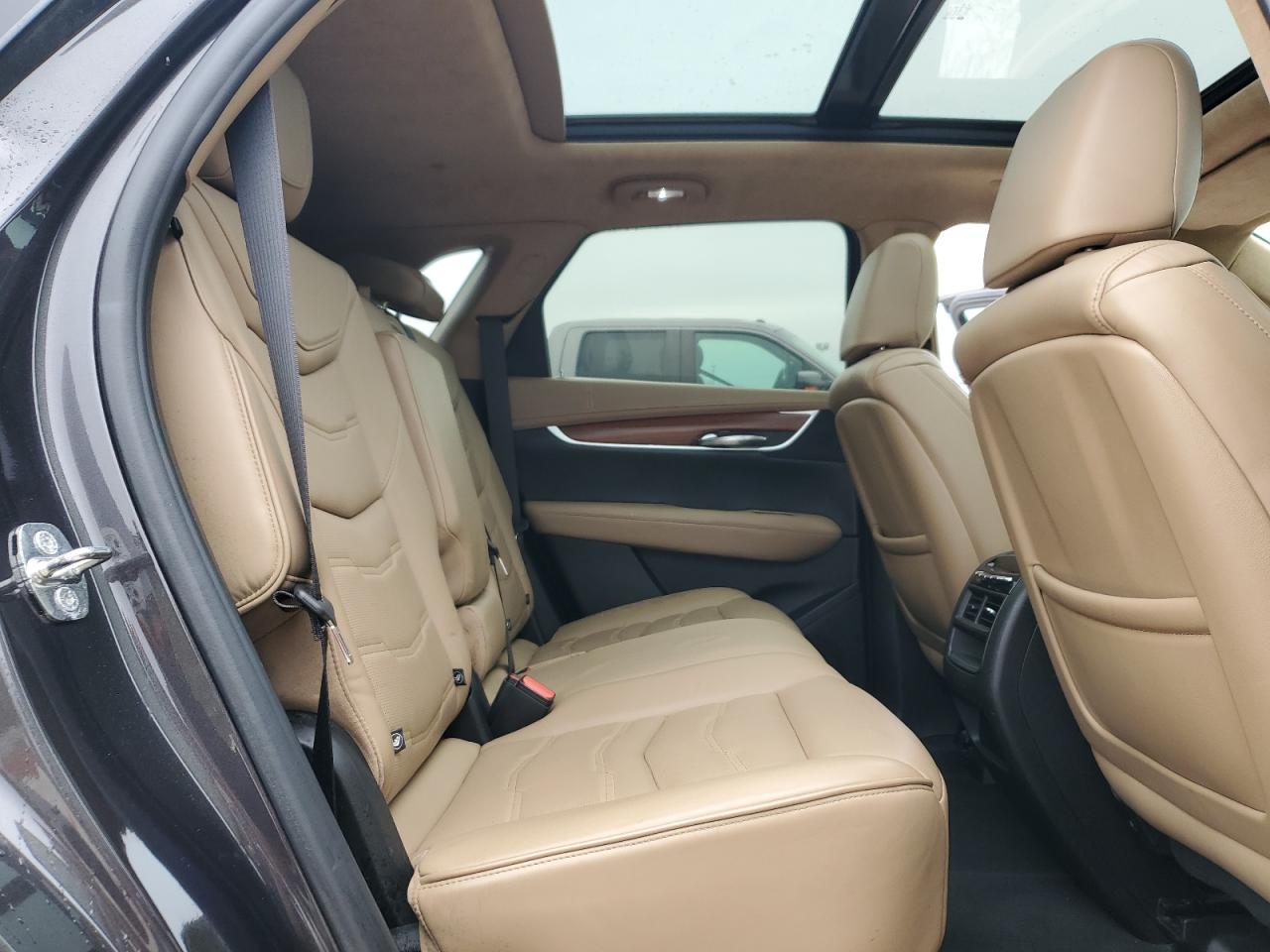 2019 Cadillac XT5 - Image 11