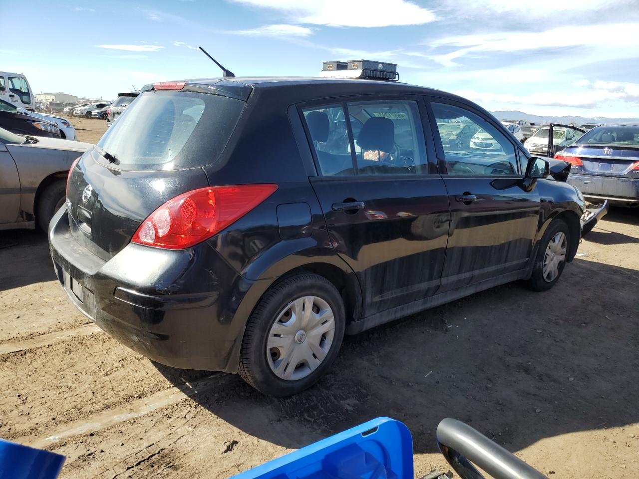 2012 Nissan Versa - Image 3