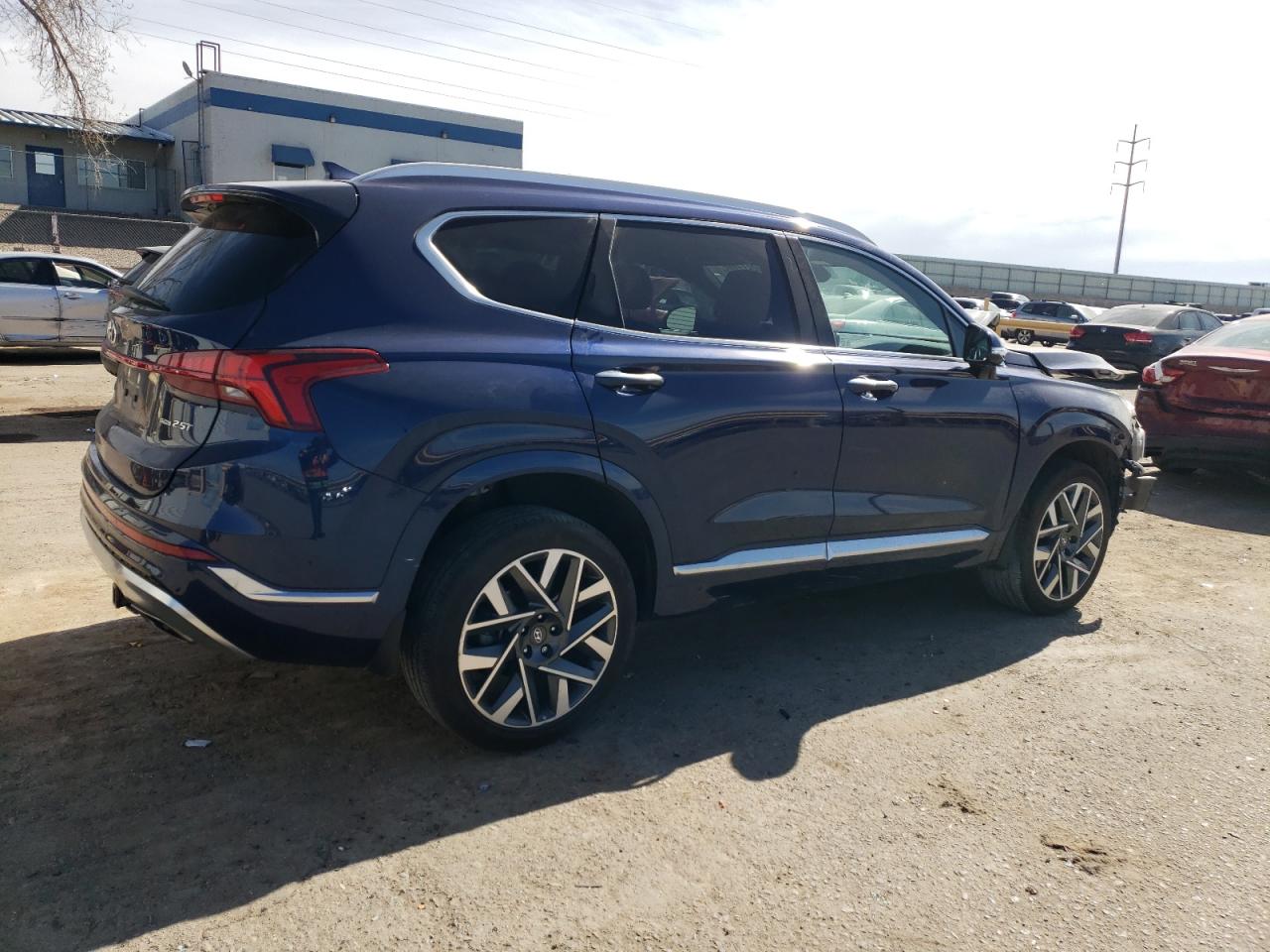 2023 Hyundai Santa Fe - Image 3